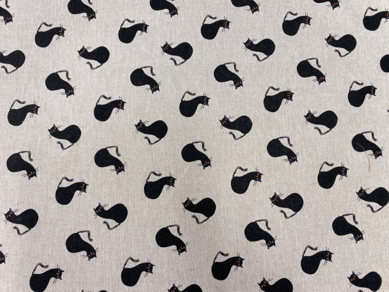T501 Doodle Black Cat Linen
