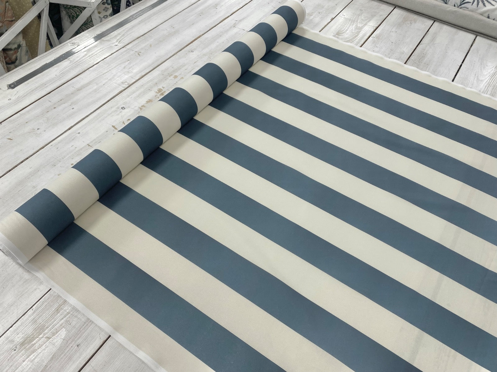 The Bold Stripe Navy Blue S285