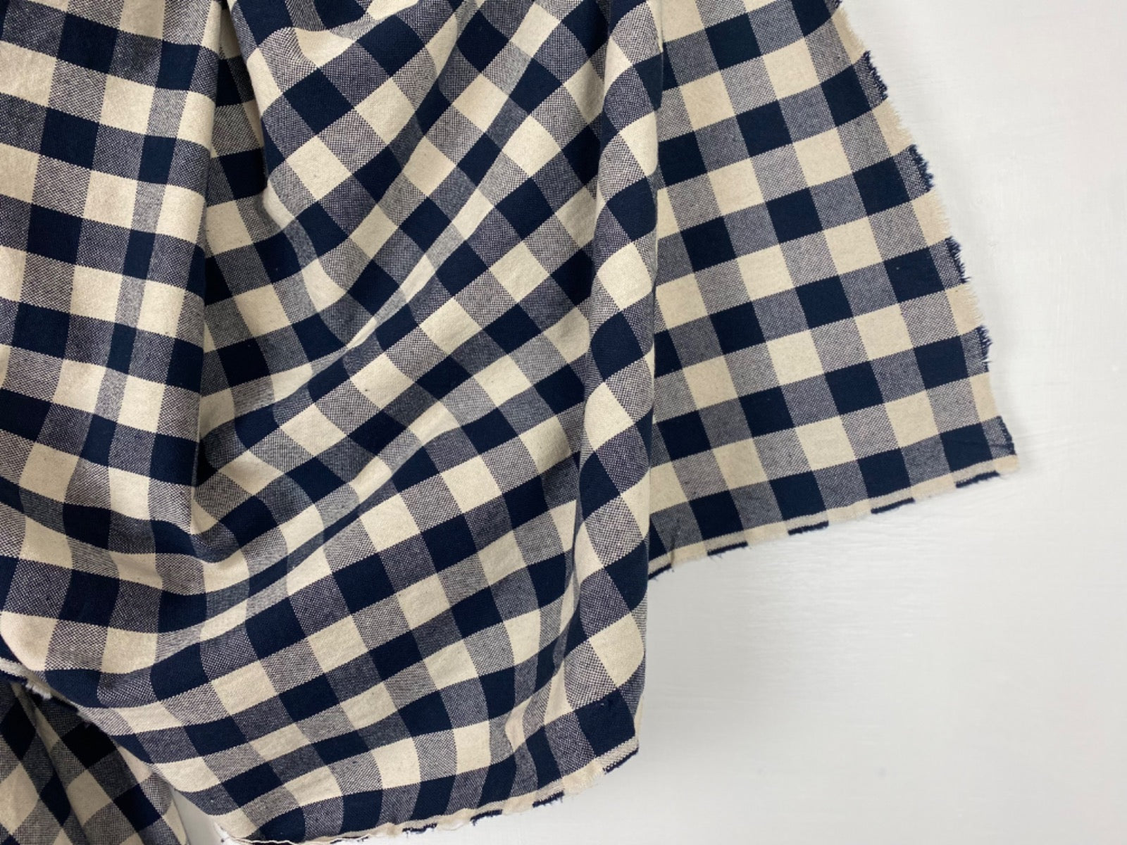 H390 Rustic Chunky Gingham Navy