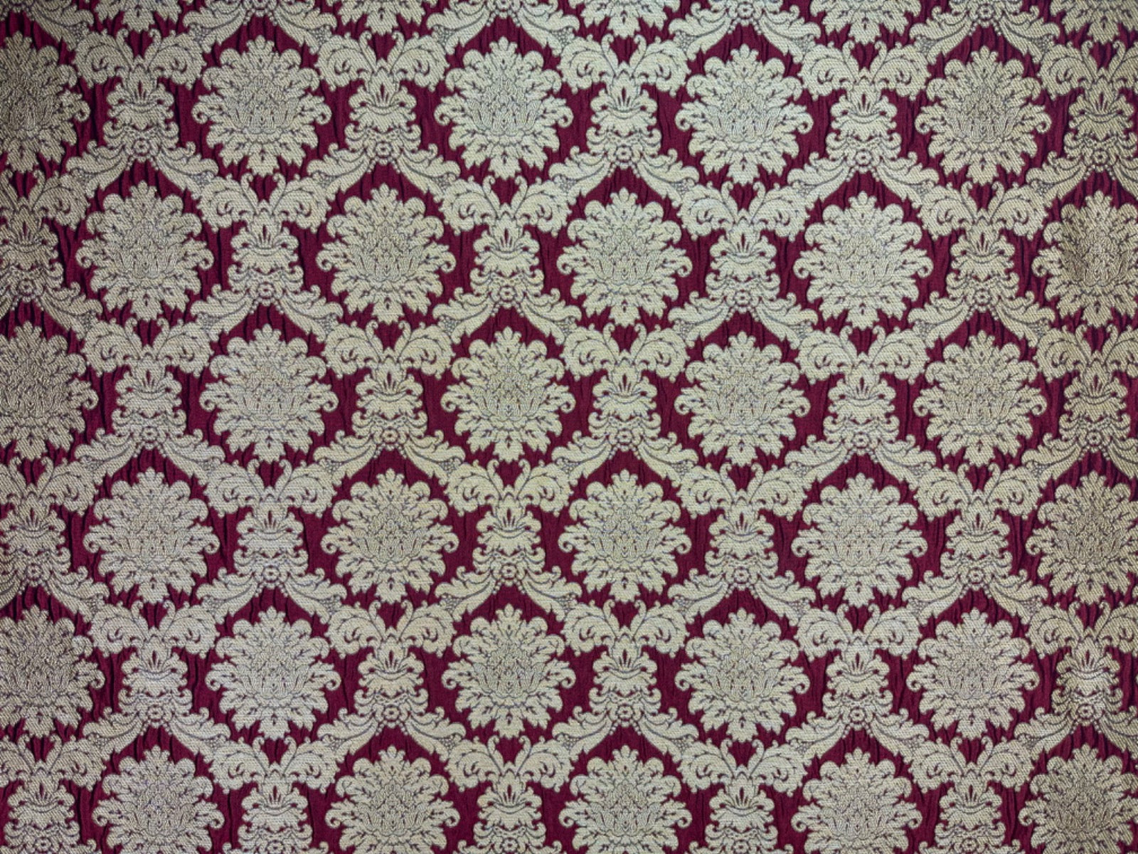 H343 Provence Damask Red