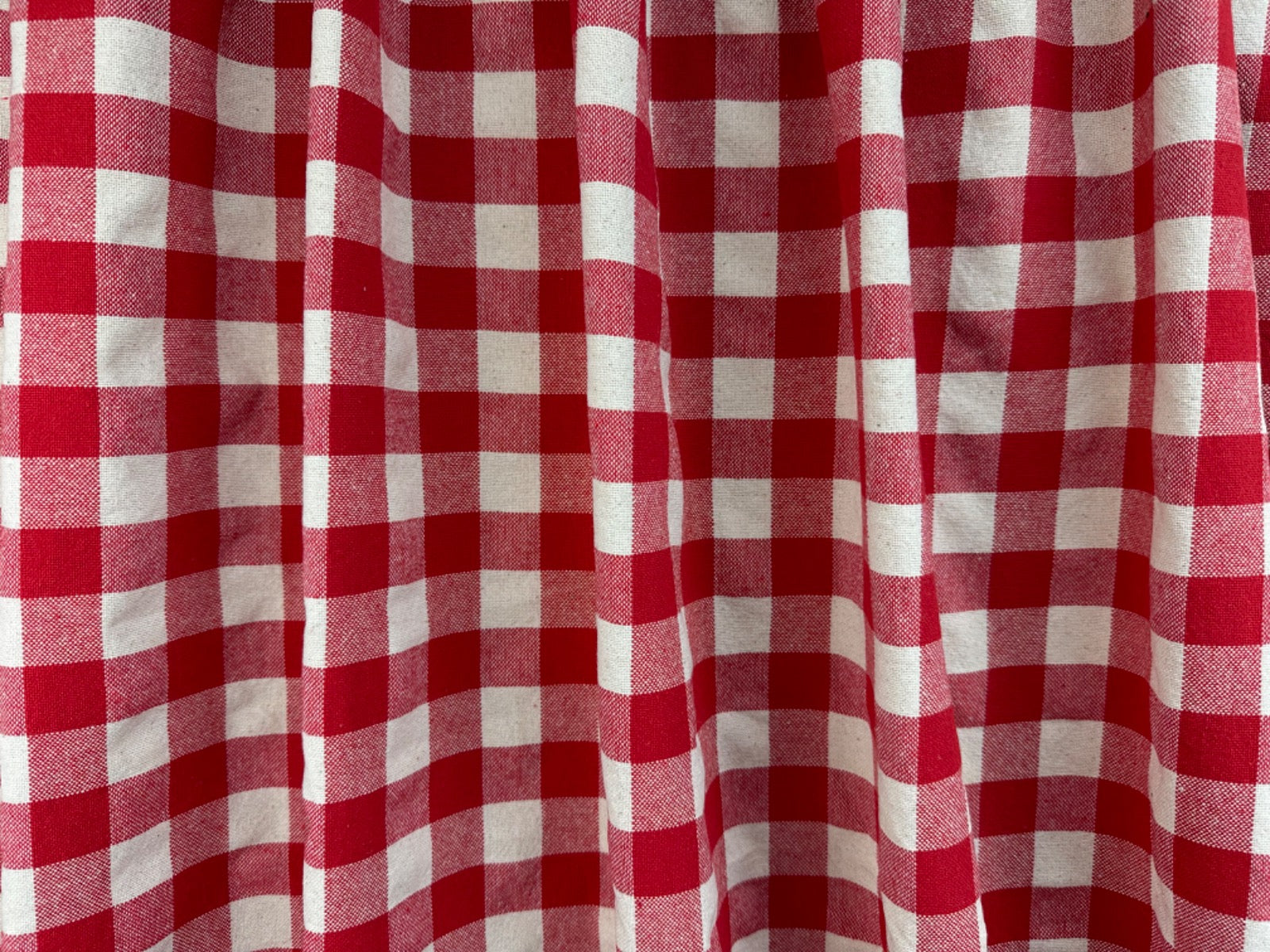 H359 Rustic Chunky Gingham Red