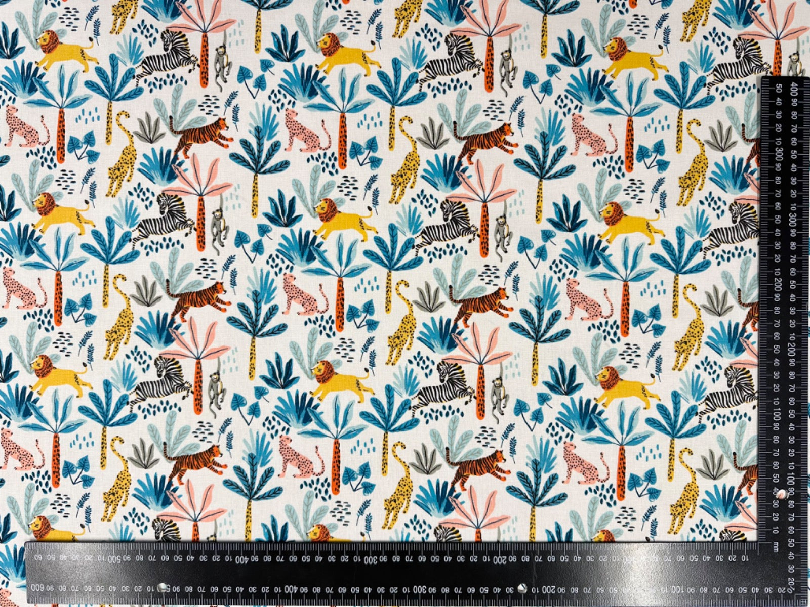 H373 Jazzy Jungle Blue