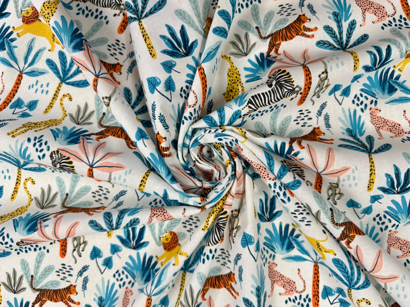 H373 Jazzy Jungle Blue