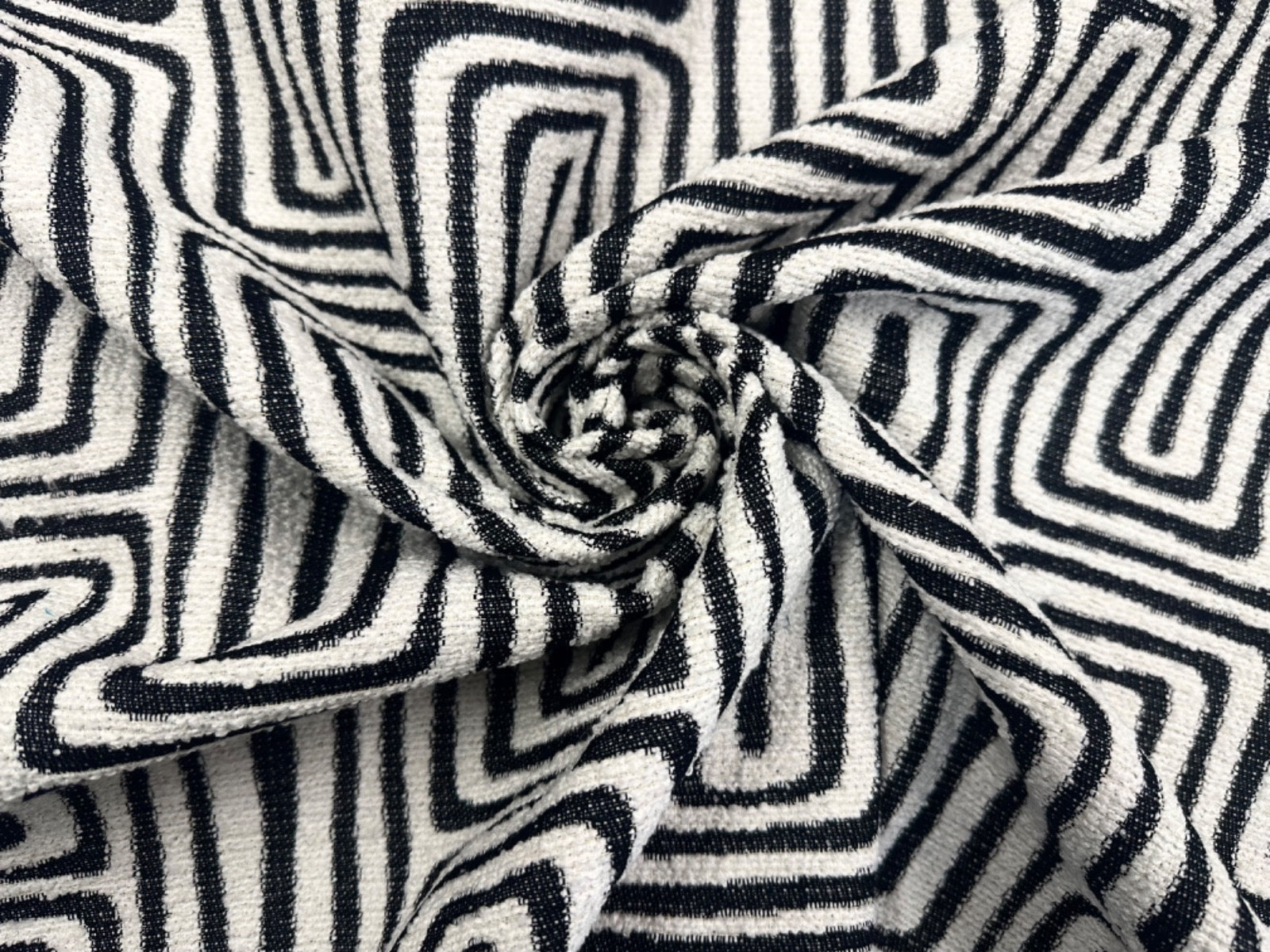 H377 Illusion Tapestry Monochrome Black White