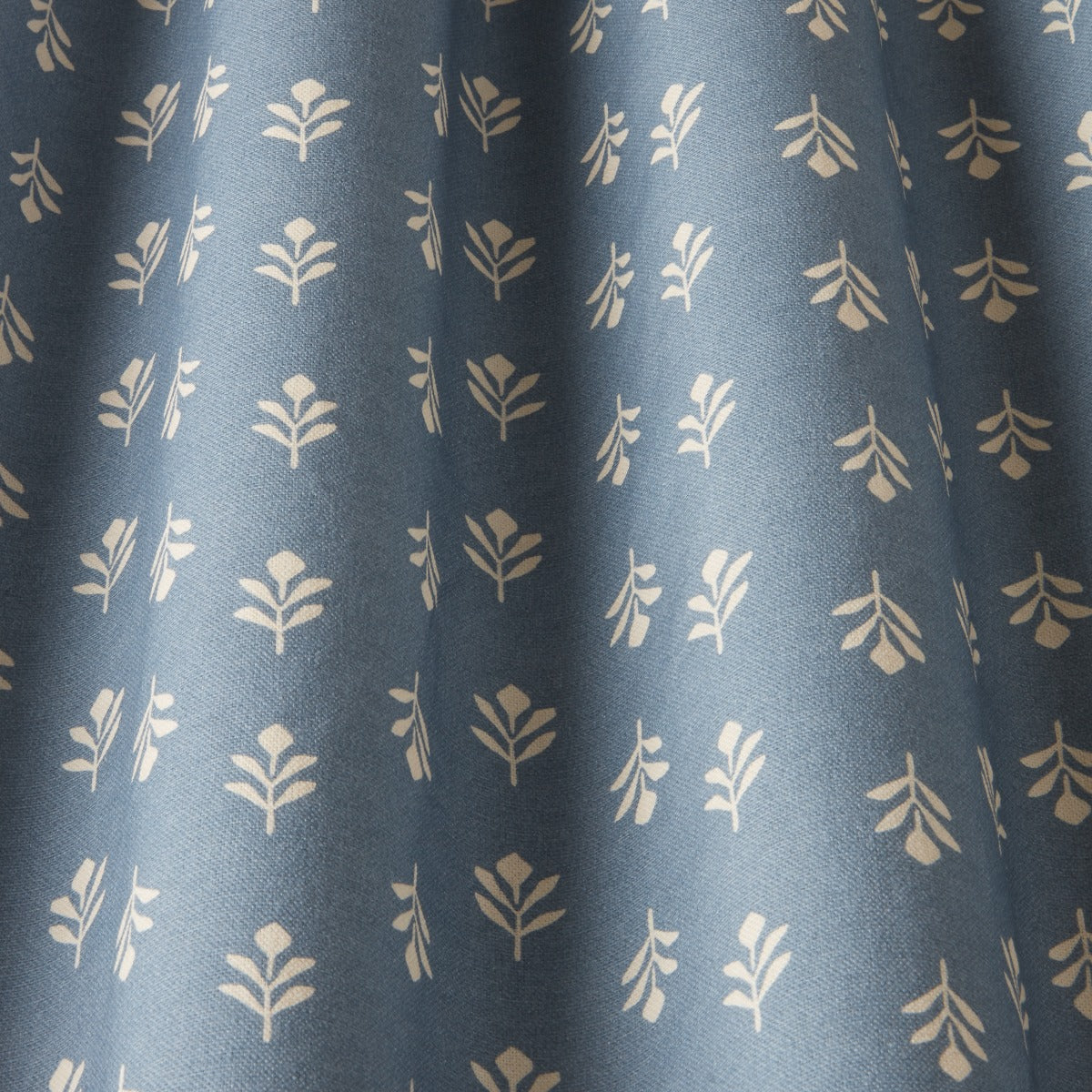 iLiv Little Bud Cornflower