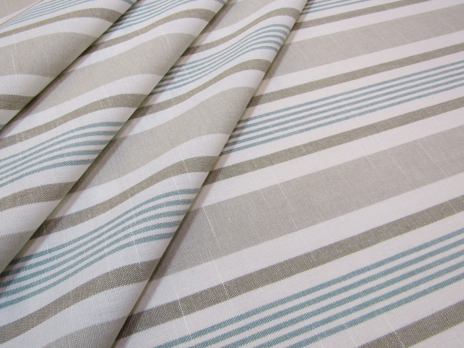 Clarke & Clarke Mappleton Mineral