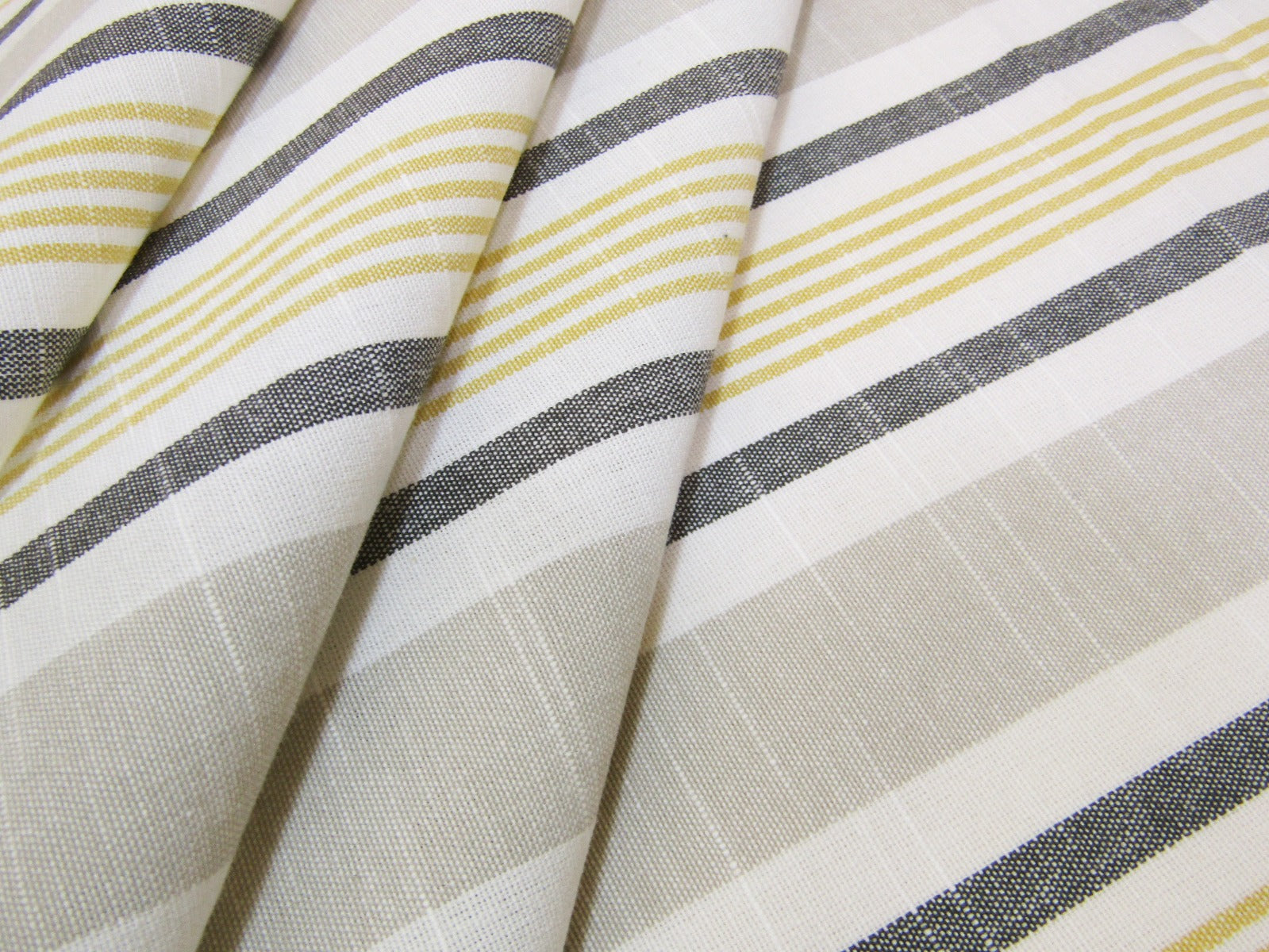 Clarke & Clarke Mappleton Ochre