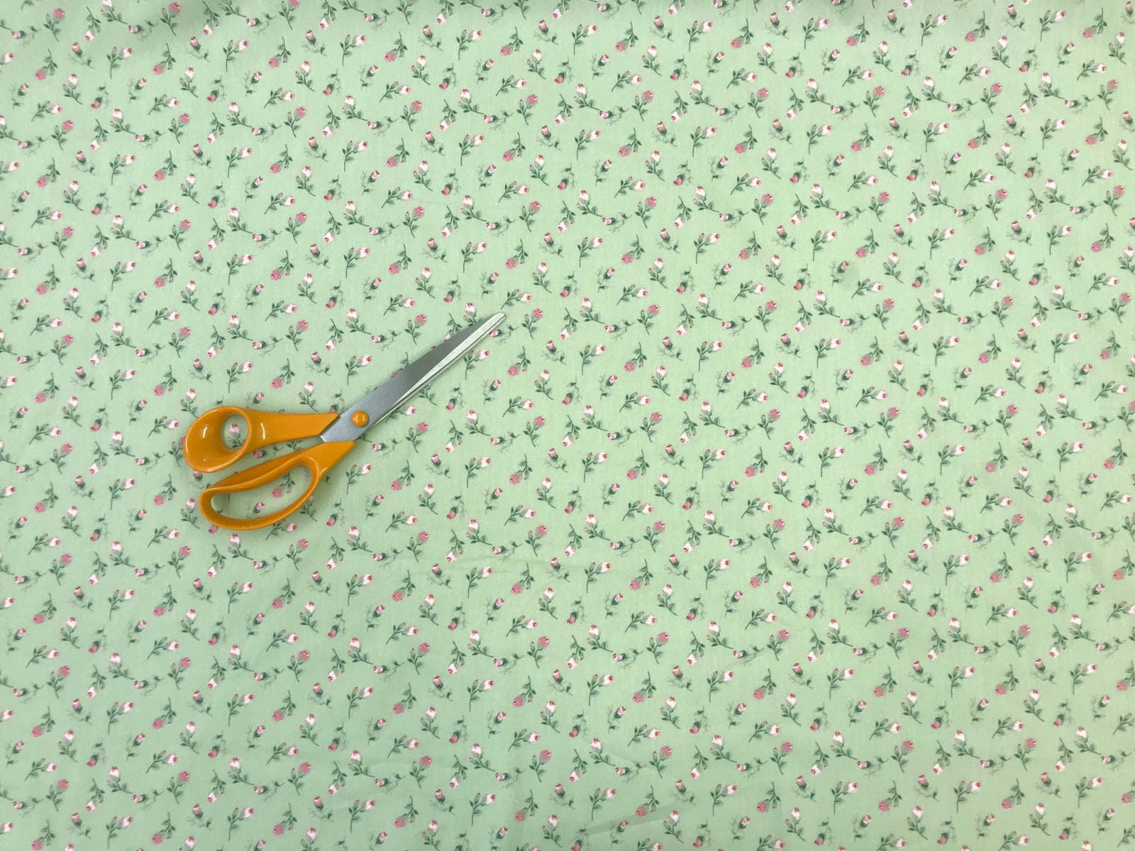 Rosebud Cotton Poplin Green Pink C456