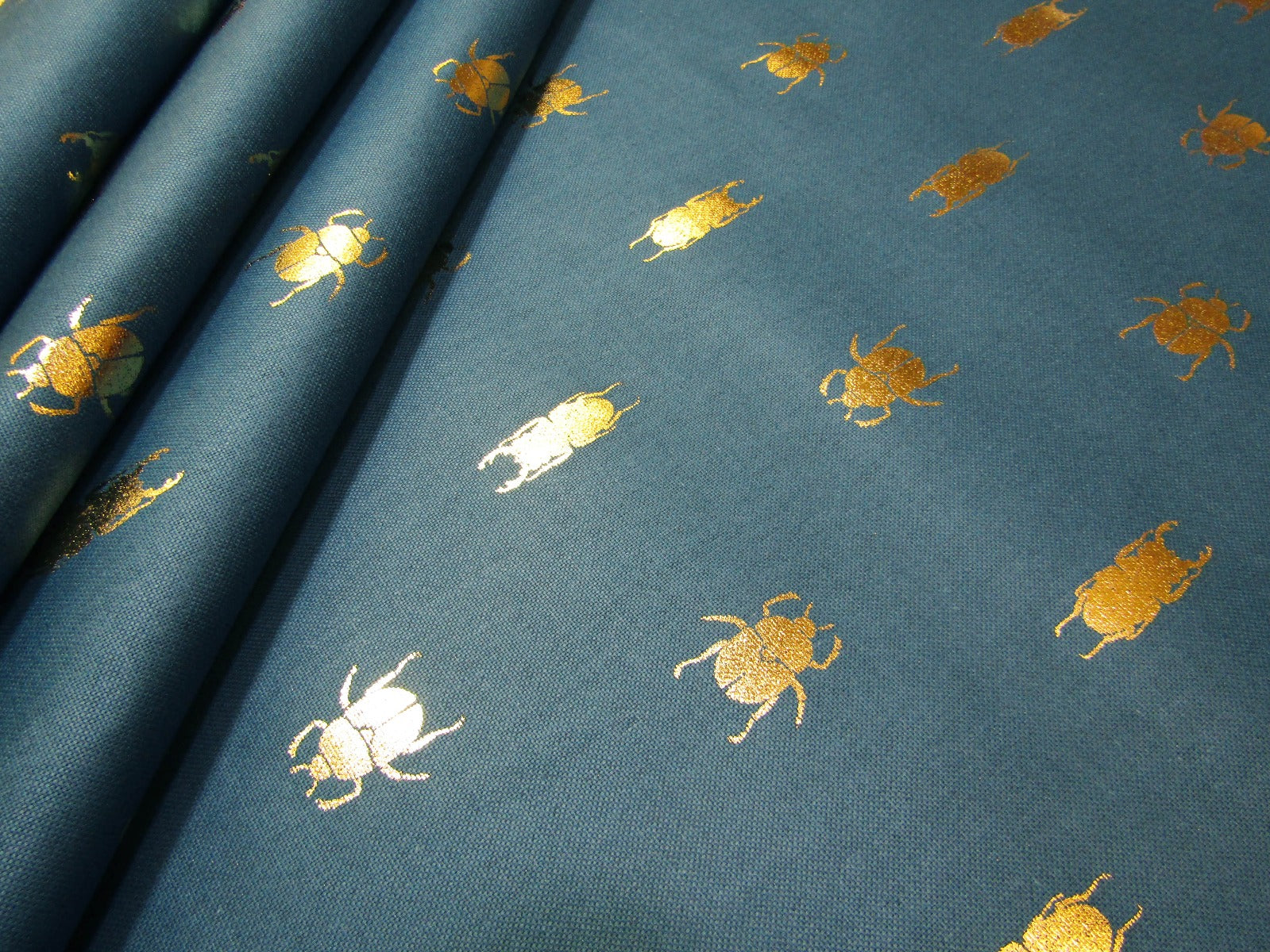 Golden Bugs Indigo T261