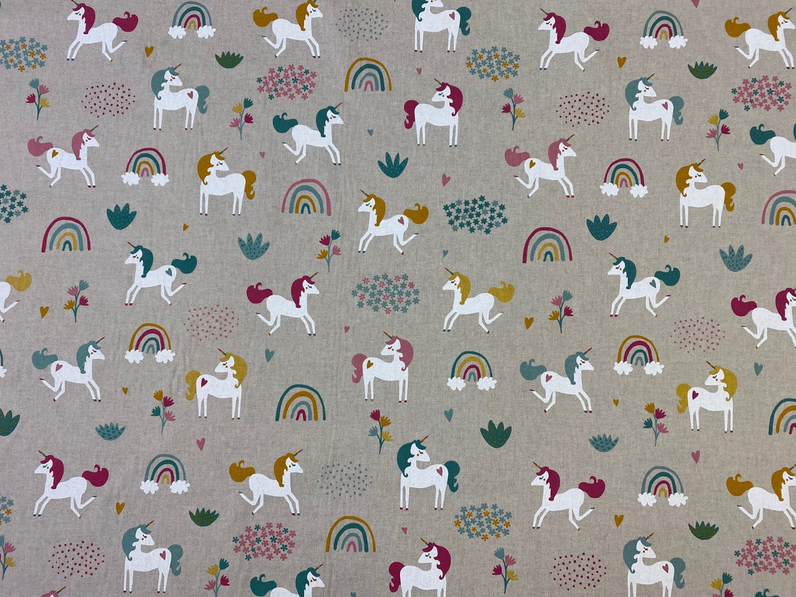 Rainbow Unicorns Linen T292