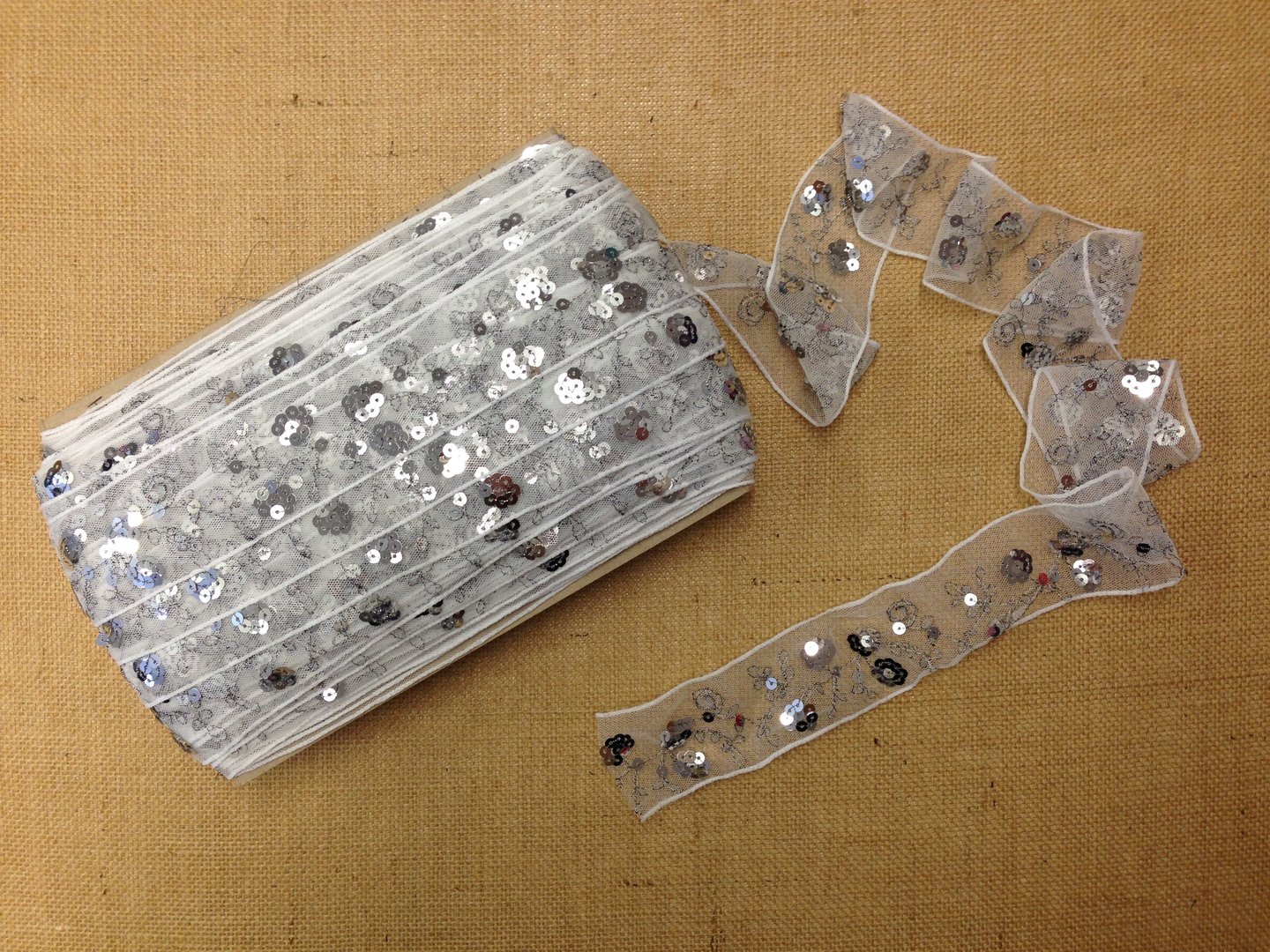 Tex Ex 1082 Sequined Trailing Leaf Lace