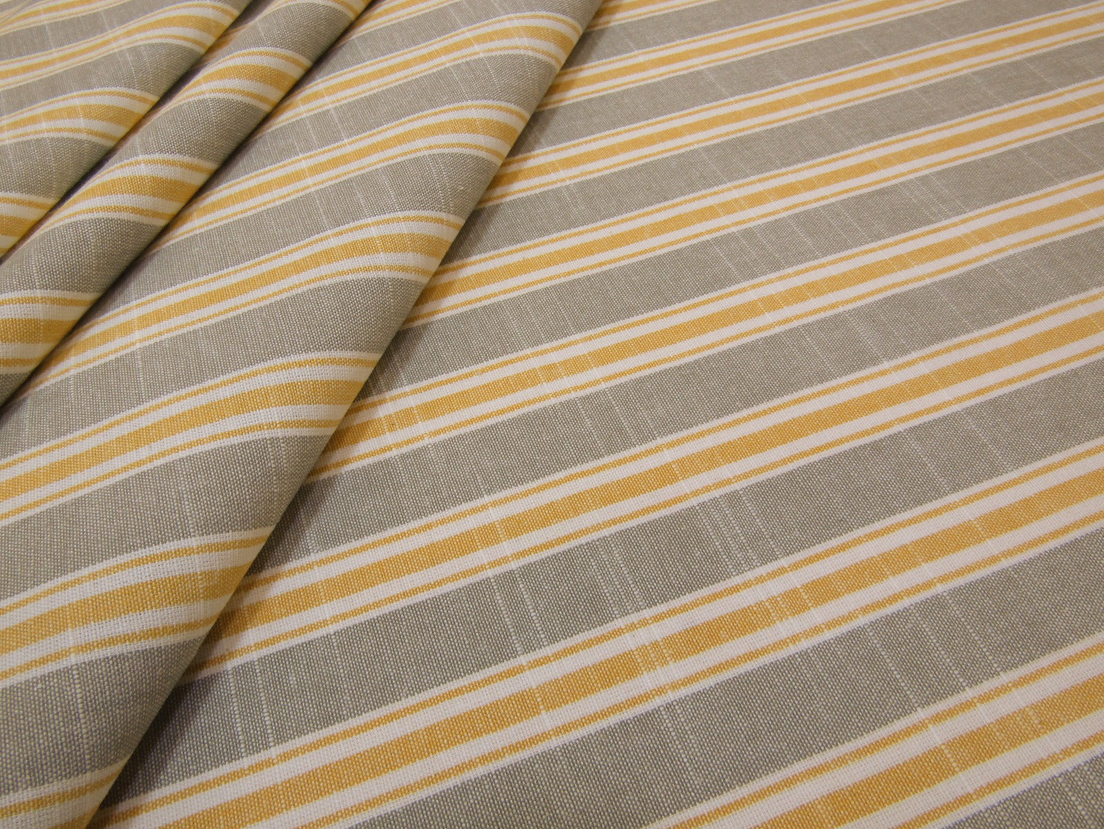 Clarke & Clarke Thornwick Ochre