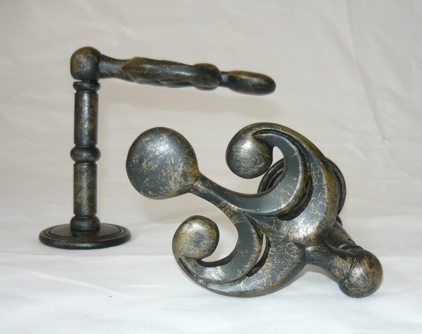 Castillian Toledo Green Gold Holdback