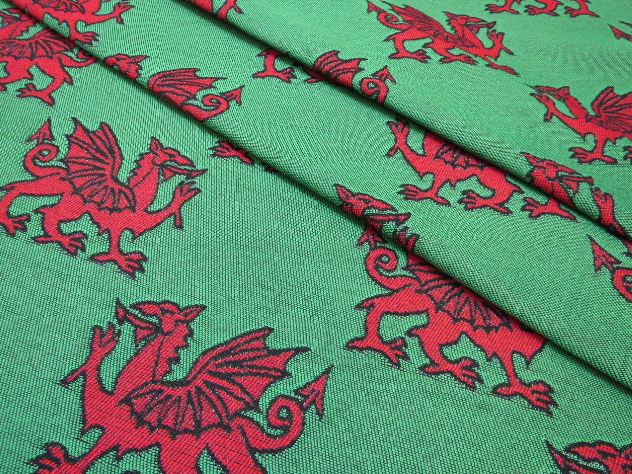 Welsh Dragon Red Green R14