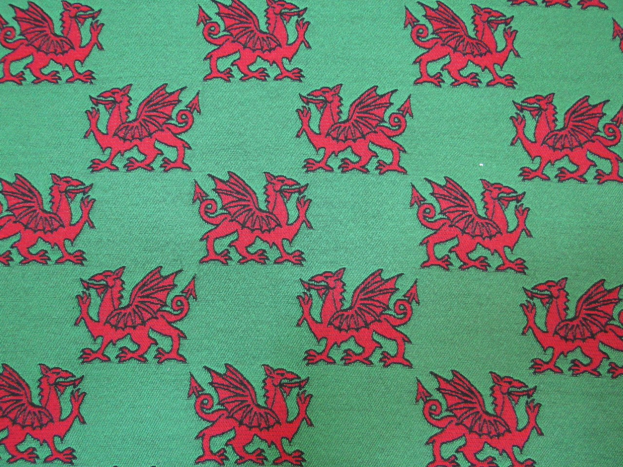 Welsh Dragon Red Green R14