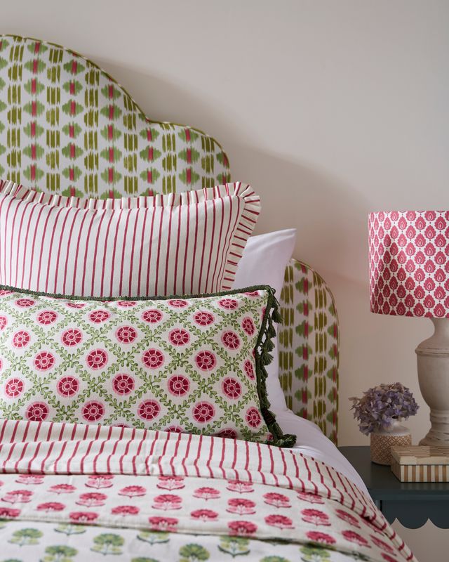 iLiv House Prints Collection