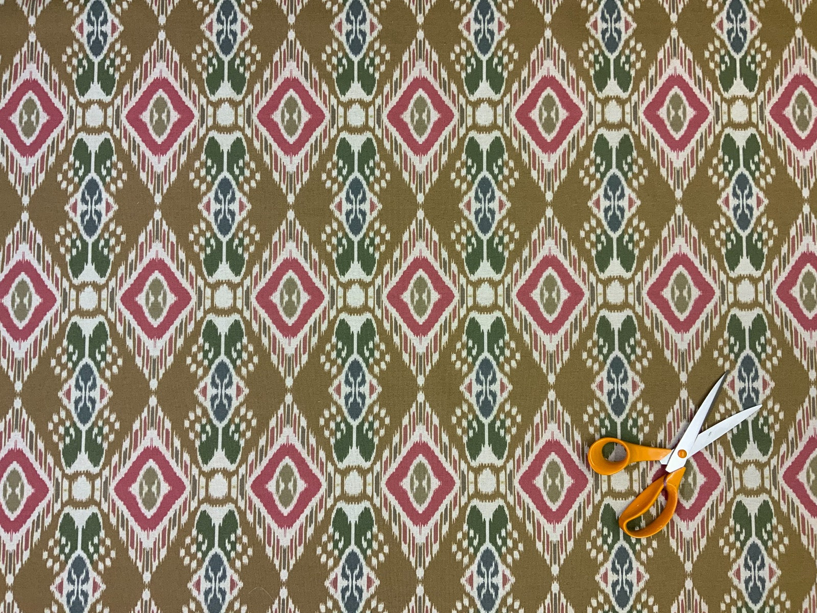 E189 Lombok Ikat Ochre