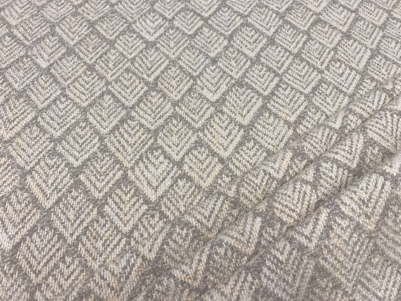 S250 Oslo Leaf Mist