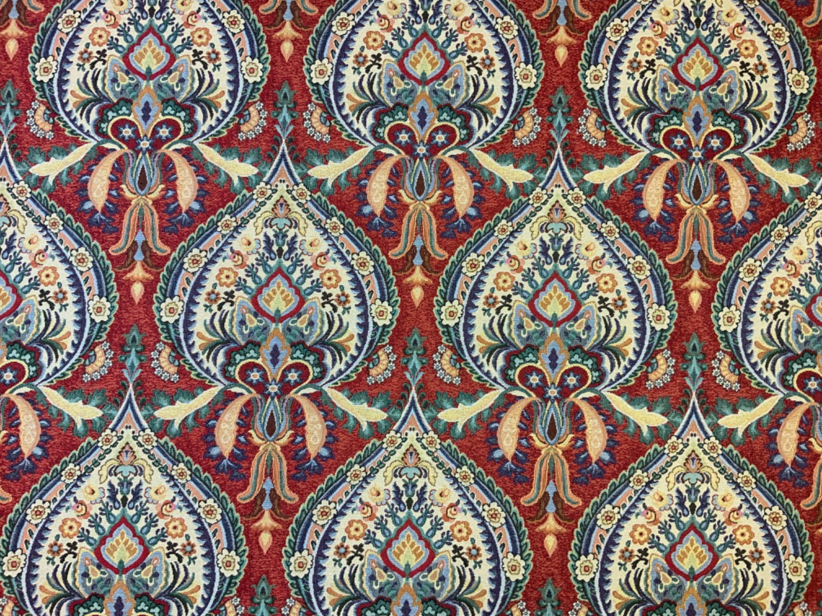 S217 Folk Paisley Tapestry