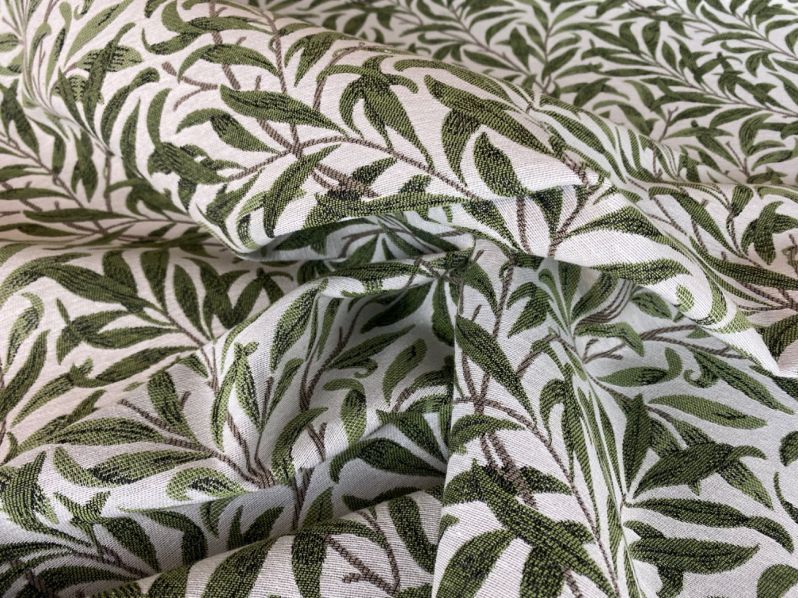 S247 Woven Willow Branch Tapestry Off White Green