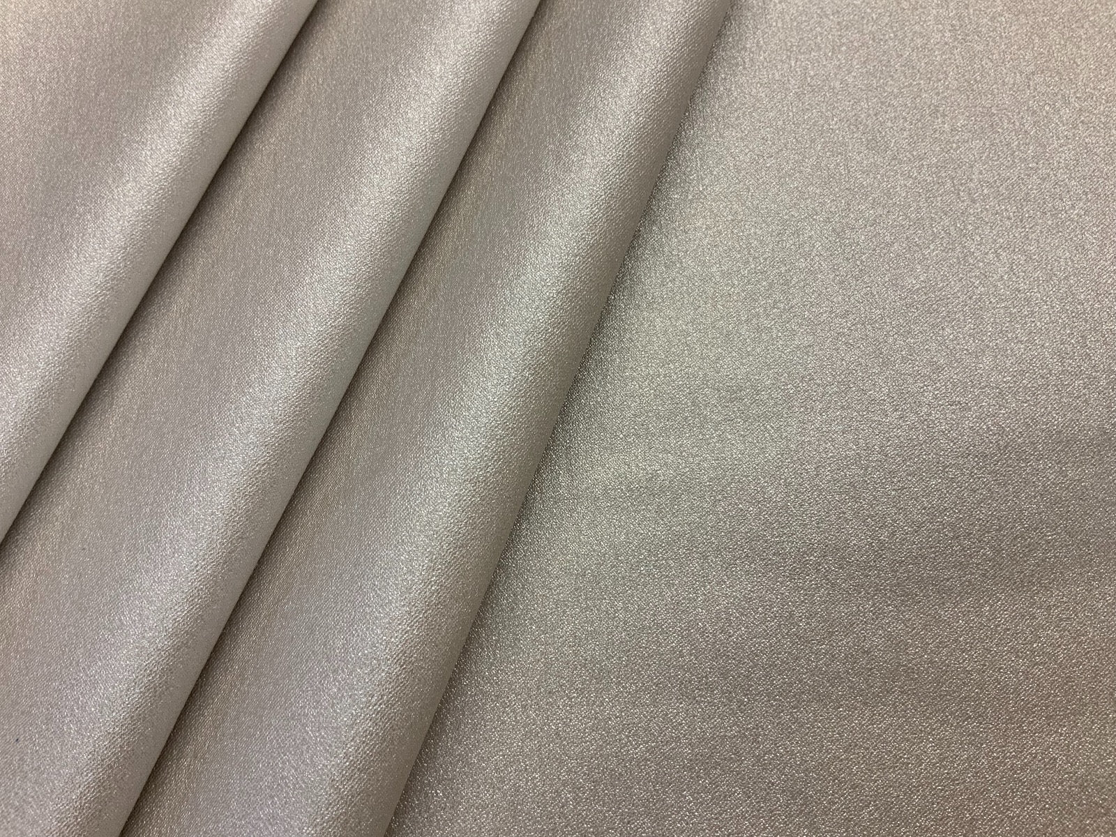 F85 Shimmer Stretch Faux Dress Leather Silver