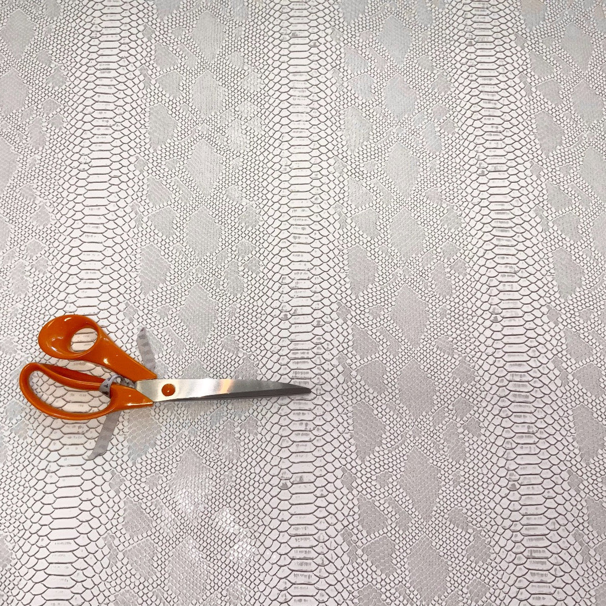 H34 White Snakeskin Leatherette