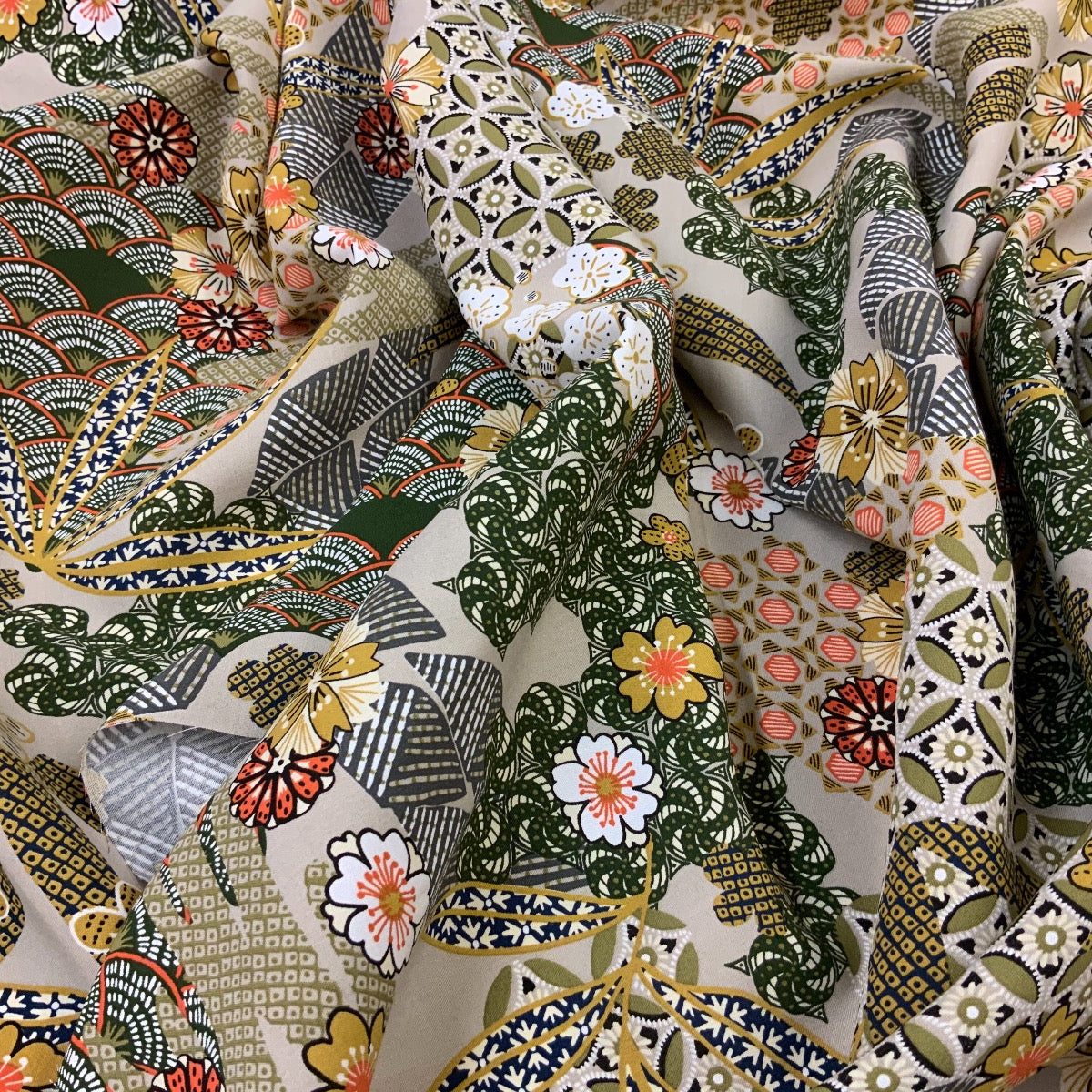 Uchiwa Fan Viscose H261