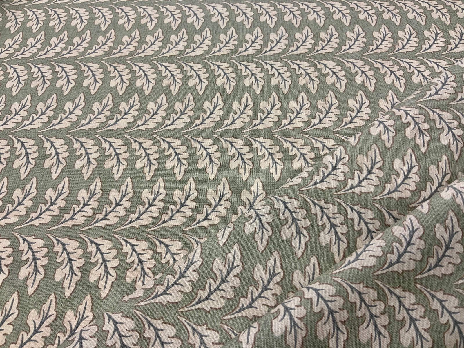 iLiv Woodcote Sage