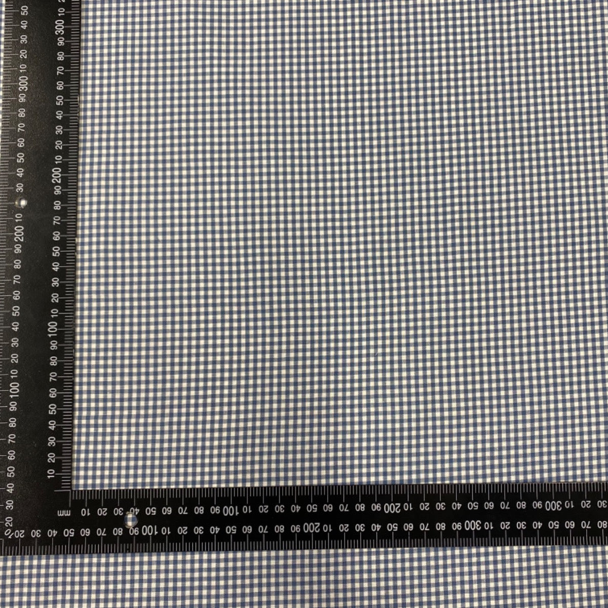 C751 3mm Denim Blues Woven Cotton Gingham Fabric Scale