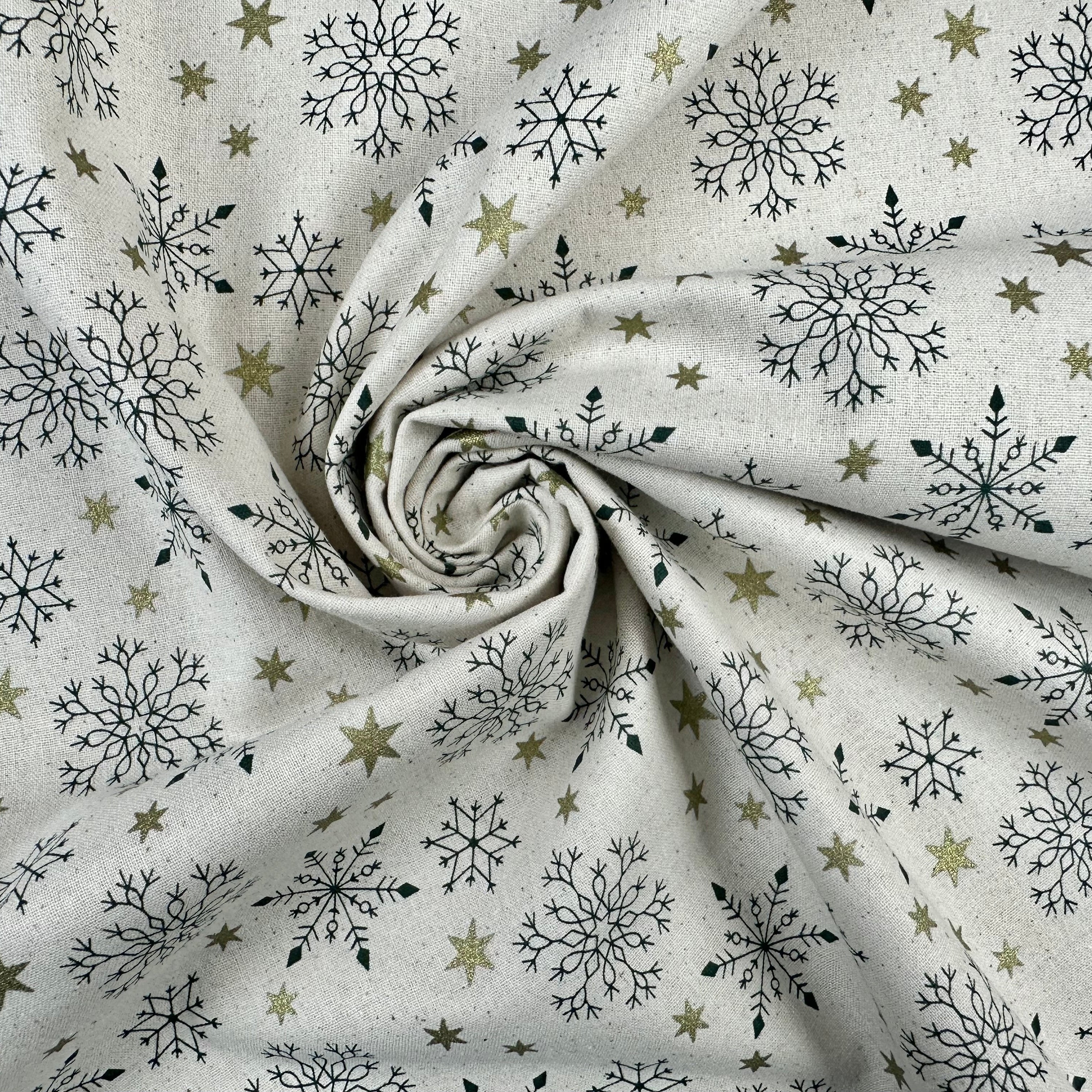 C832 Folk Snowflake Natural gathered 