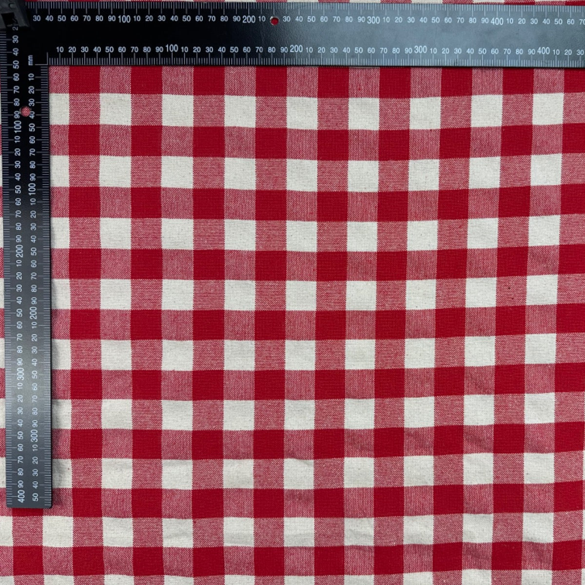 H359 Rustic Chunky Gingham Red Fabric With Ruler For Scale