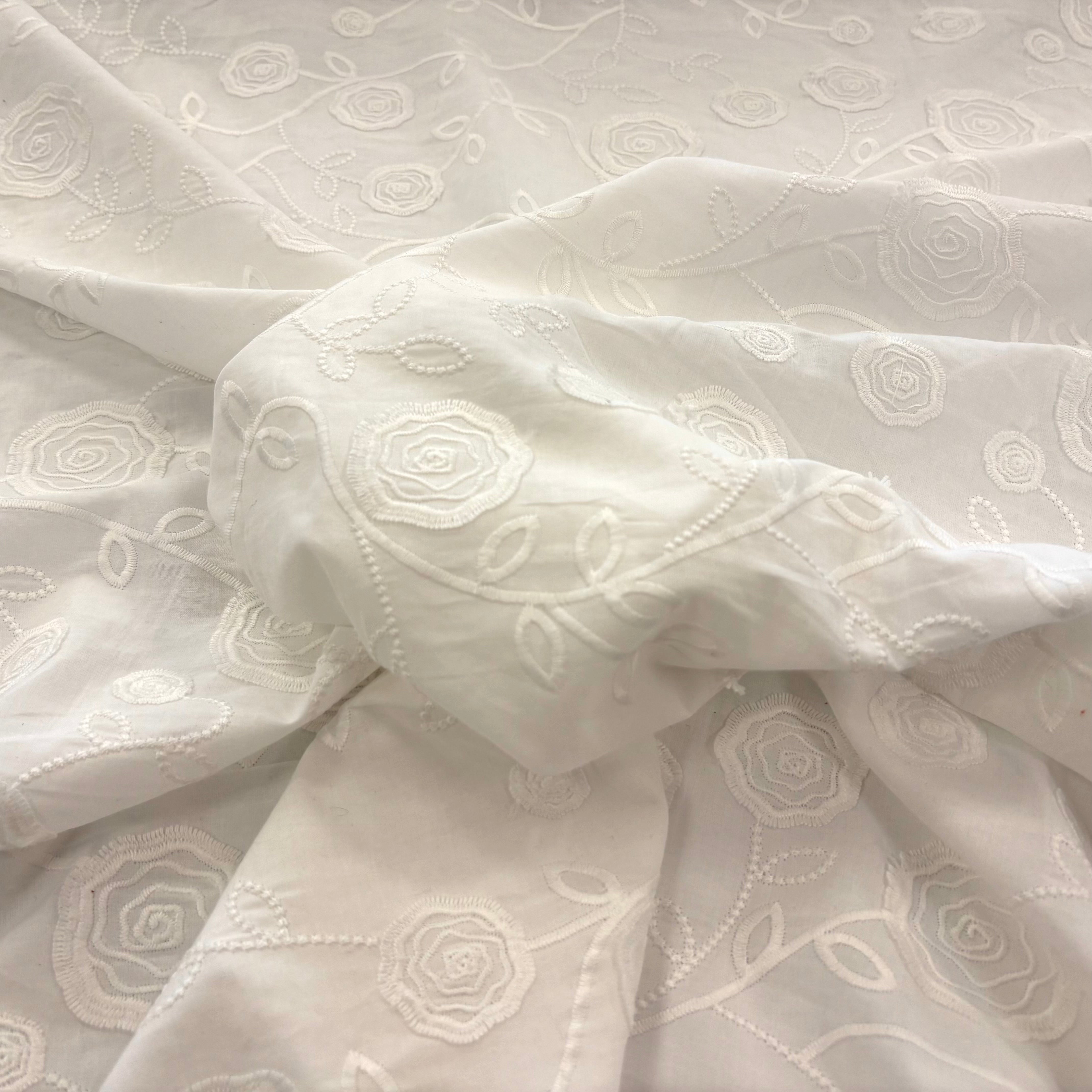 Rose embroidered cotton voile ivory T570