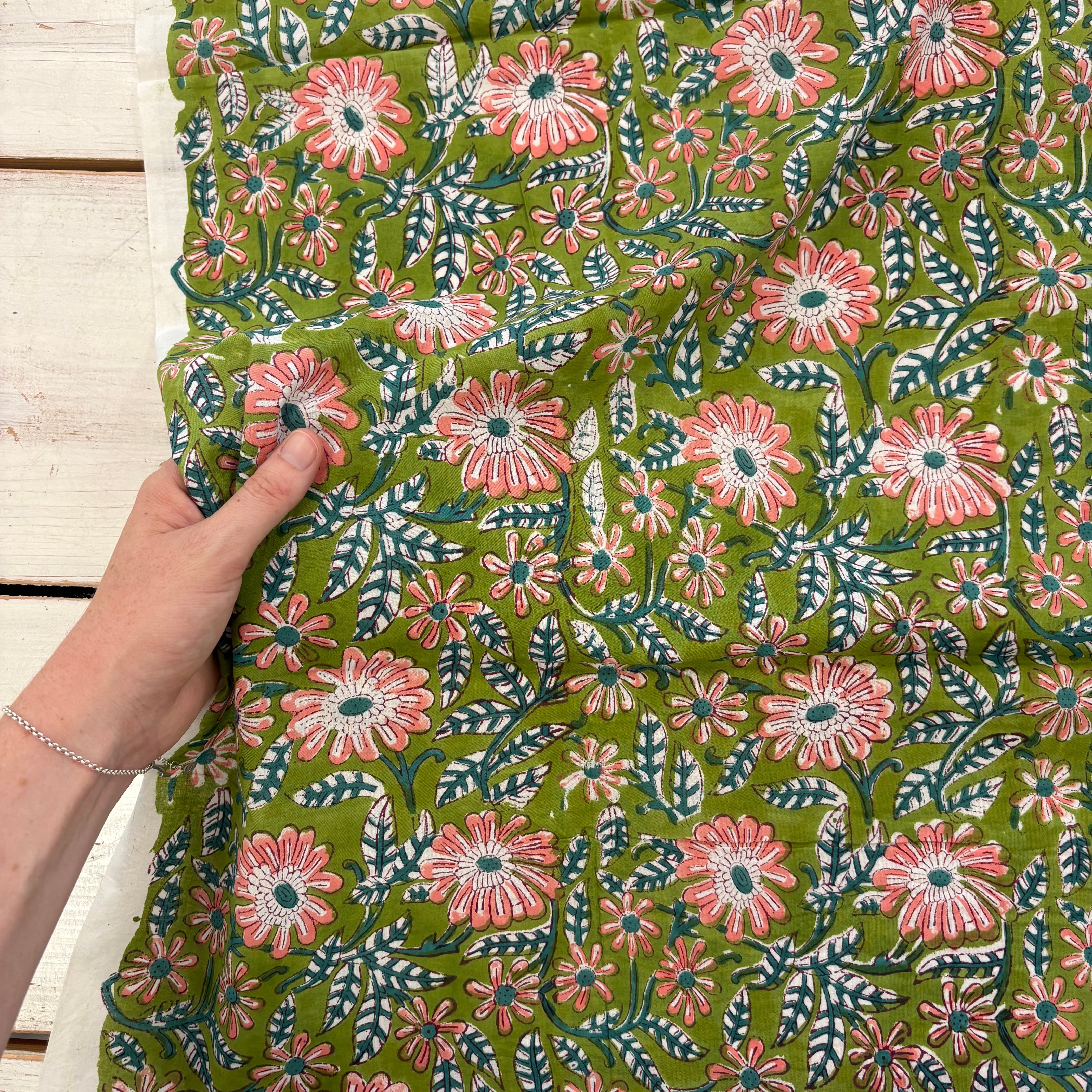 Indian Daisy Block Print Green 3026