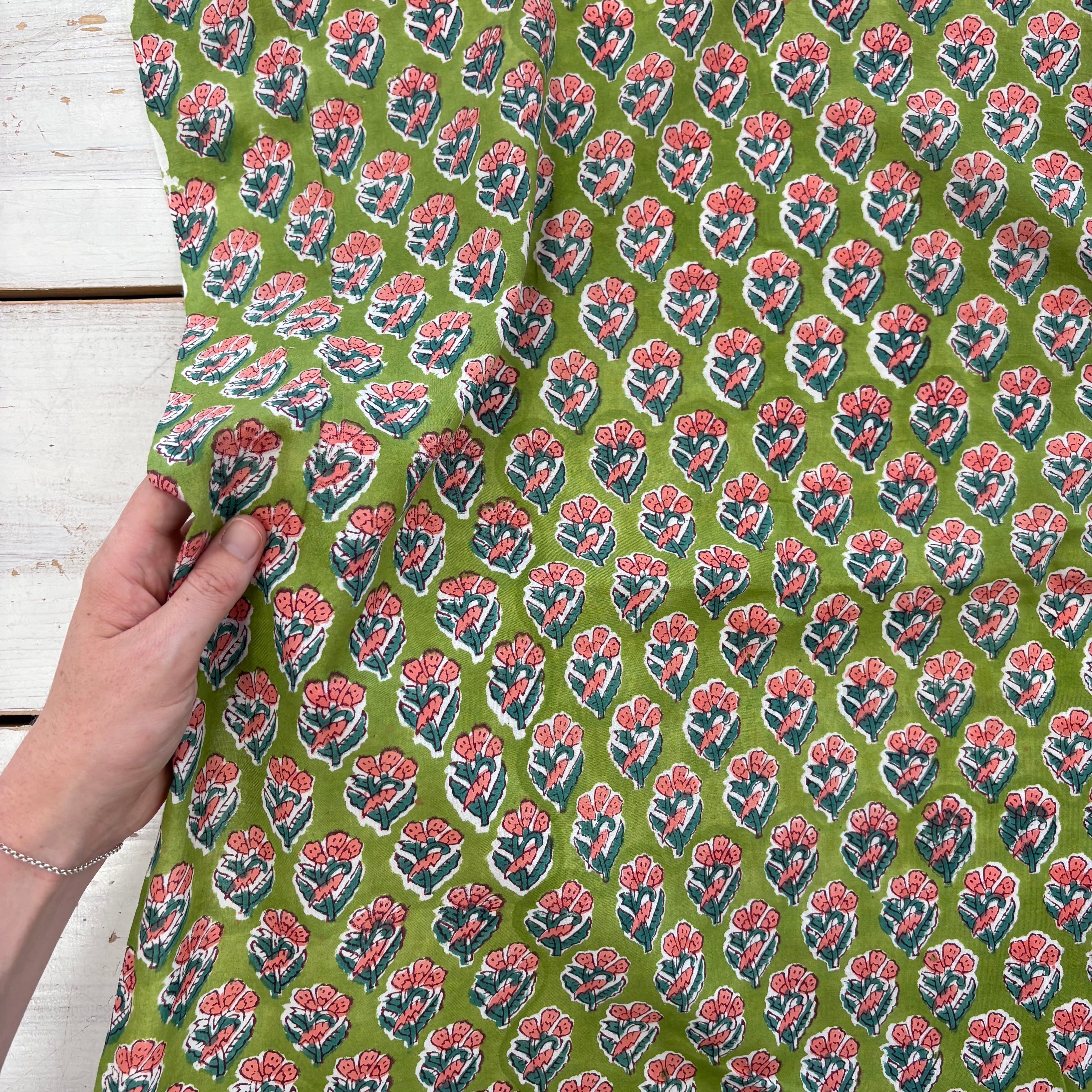 Bunch Of Flowers Block Print Green Tex Ex 3021