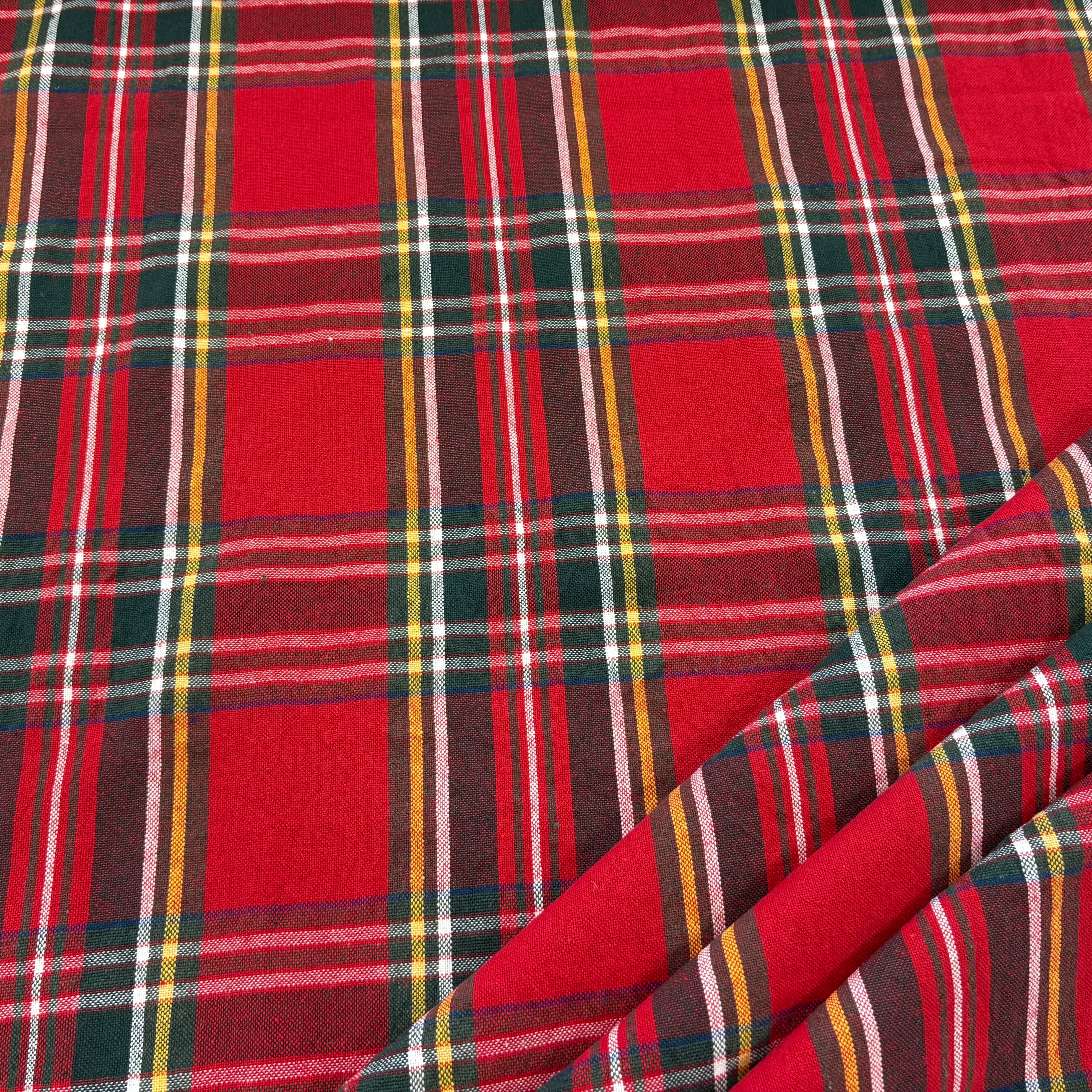 H442 Claude Rustic woven Tartan Red Green