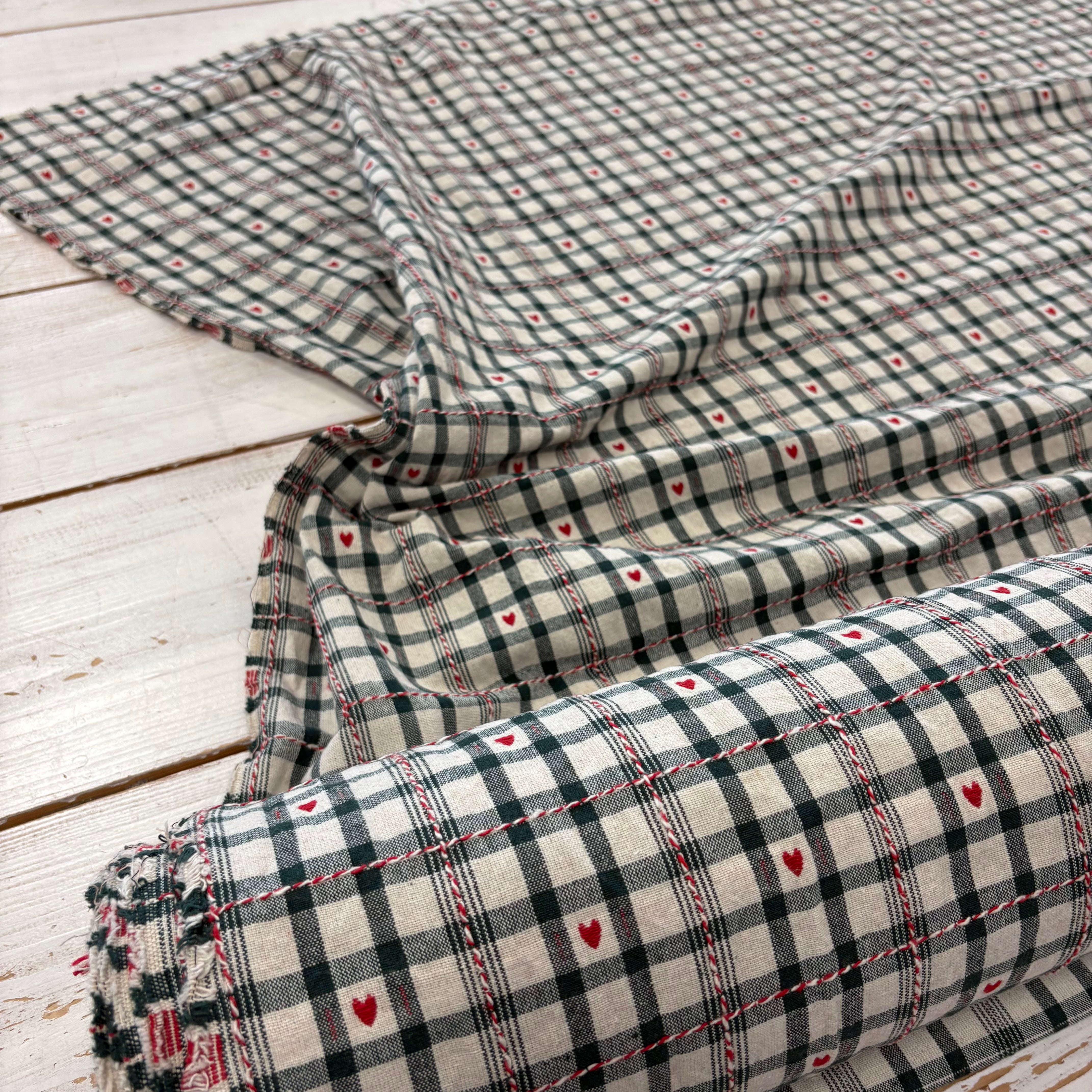 H441 Brodé line and rustic heart tartan Bottle Green