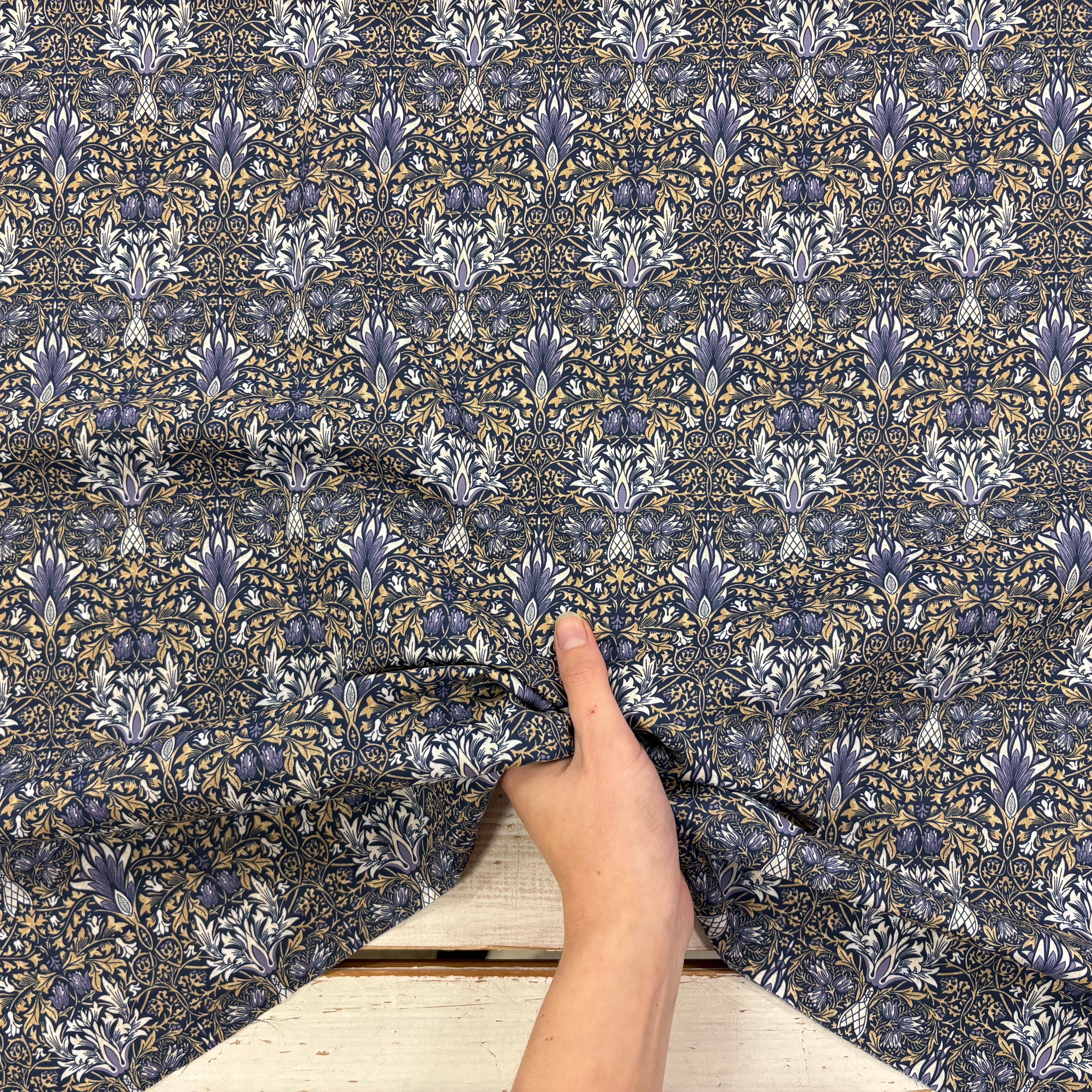 Tex Ex 2933 Morris flower head Cotton lawn