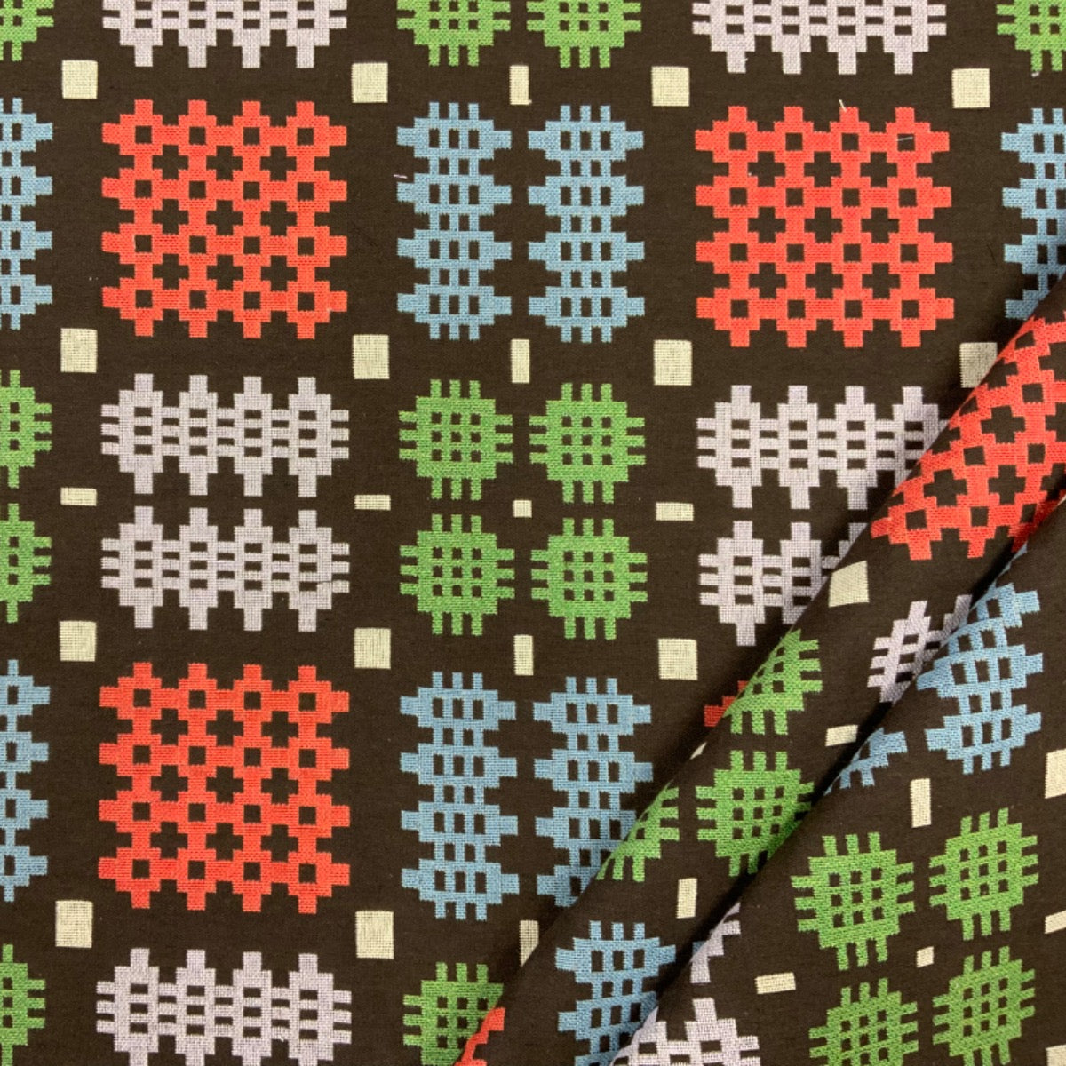 S234 Welsh Blanket Tapestry Vintage Fabric