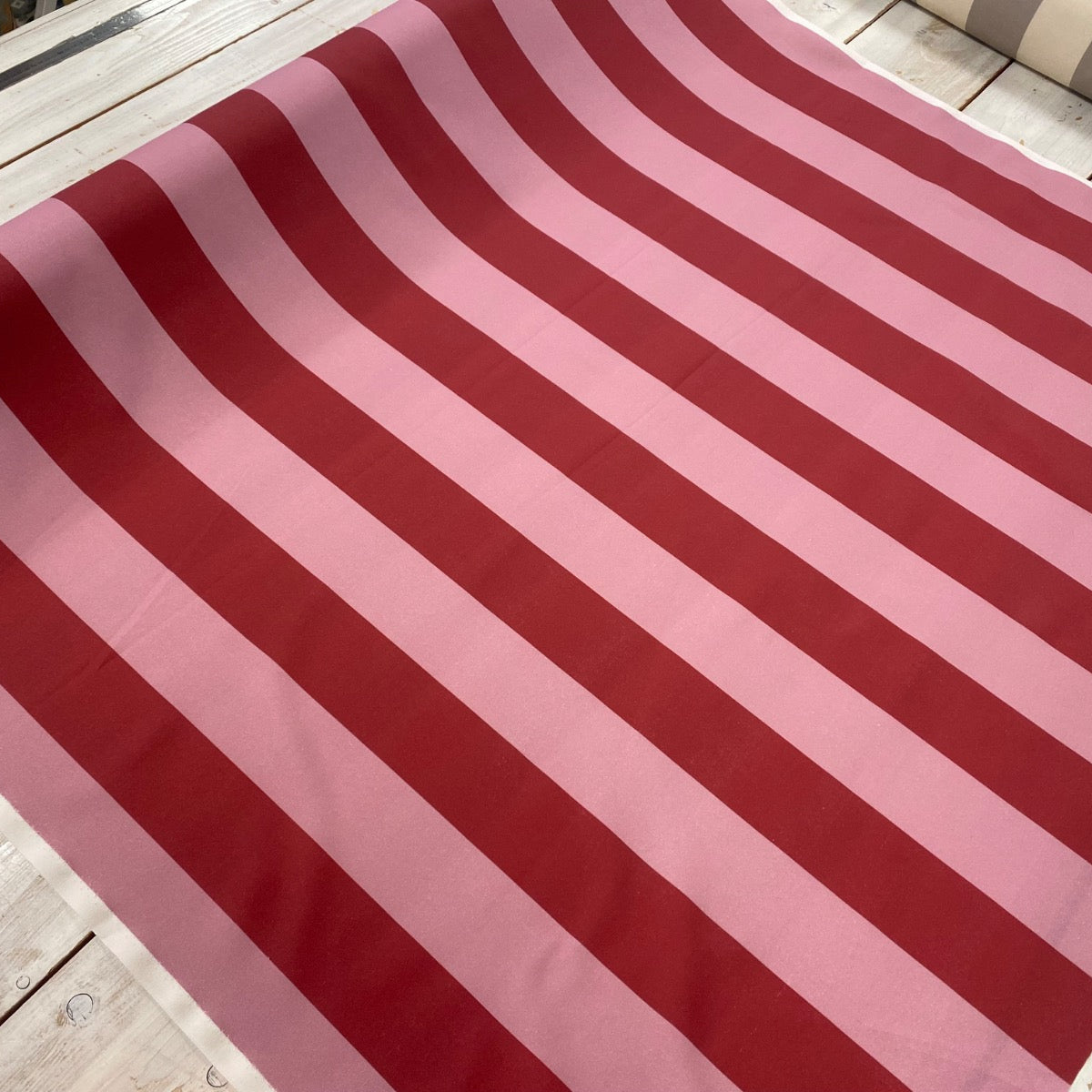 The bold stripe berry s228 full width