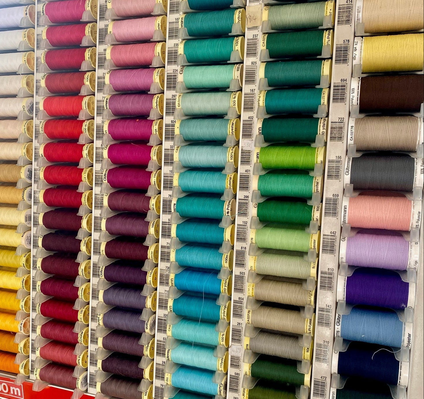 Geard Threads Matching 100m Gutermann Thread