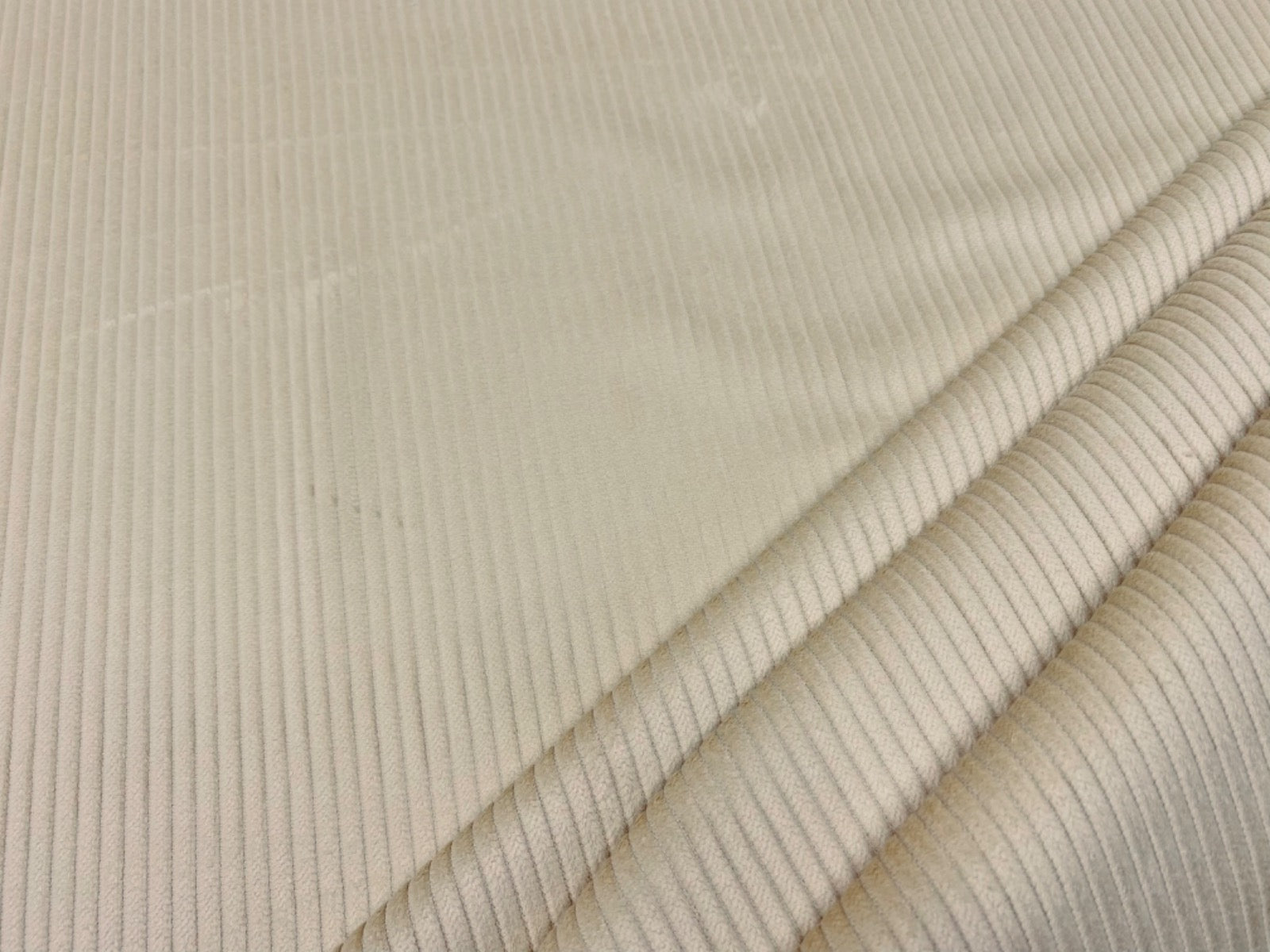 F361 Ex Designer 5 Wale Corduroy Buttercream