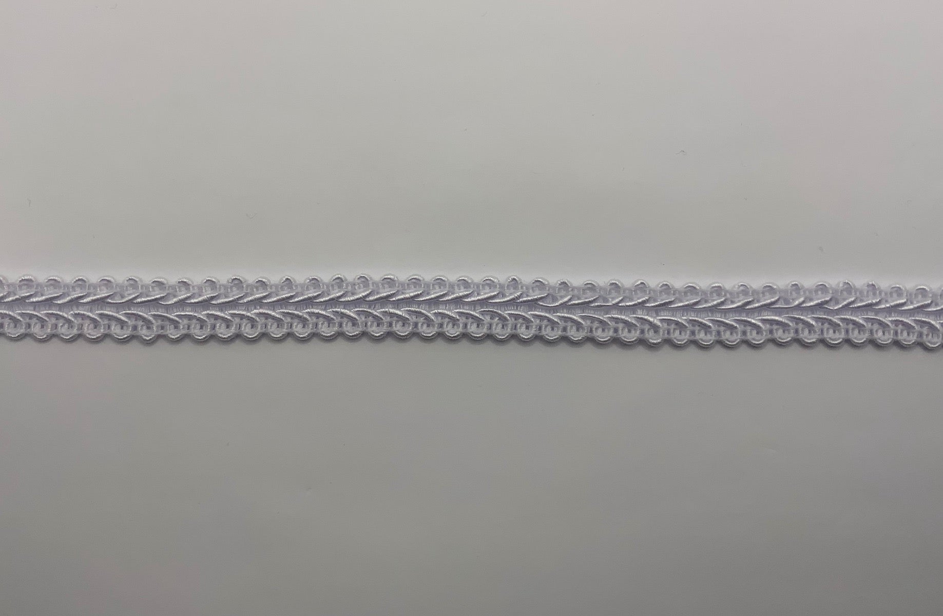 White Scroll 1/2" Upholstery Braid