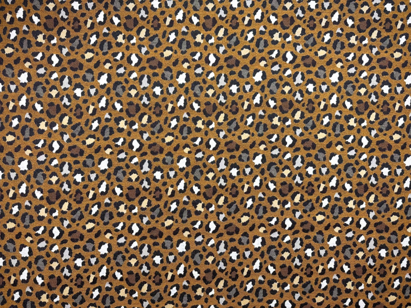 H330 Textured Leopard Print Tapestry Peanut/ Noir