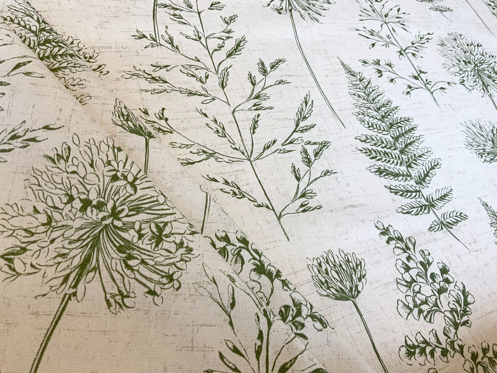 iLiv Chervil Fern