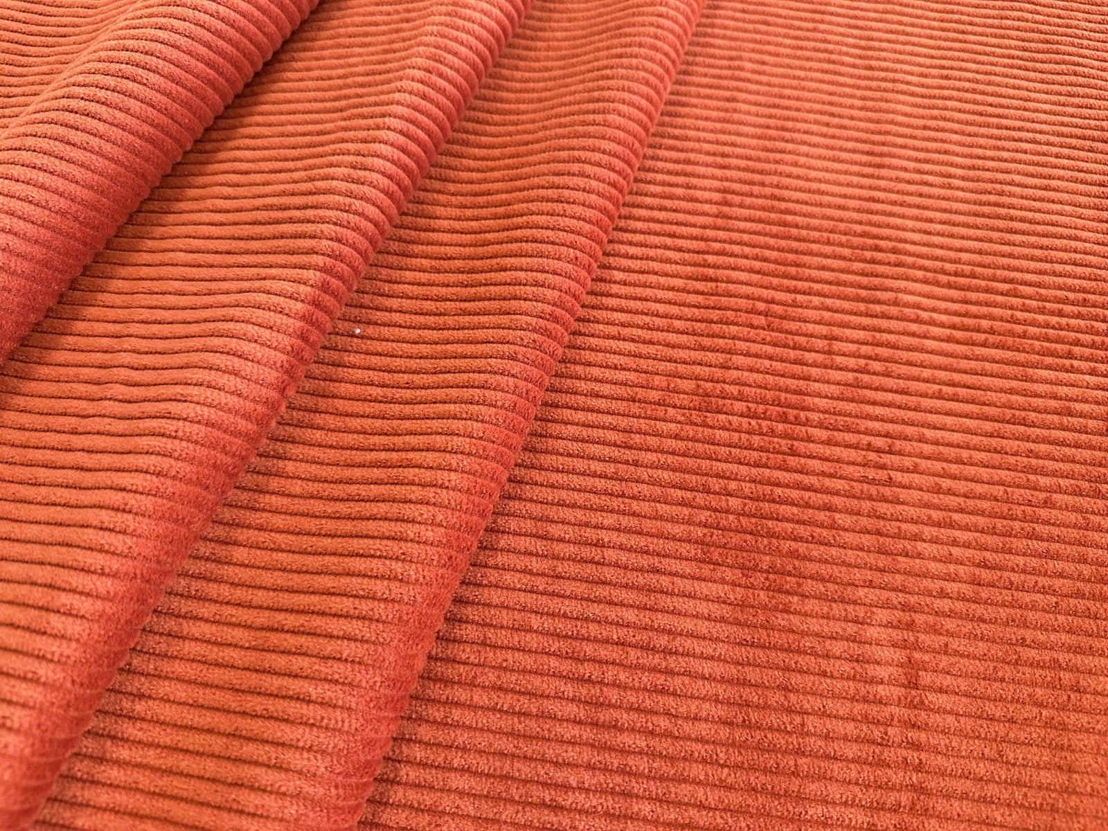 C819 4.5 Wale Corduroy Rust