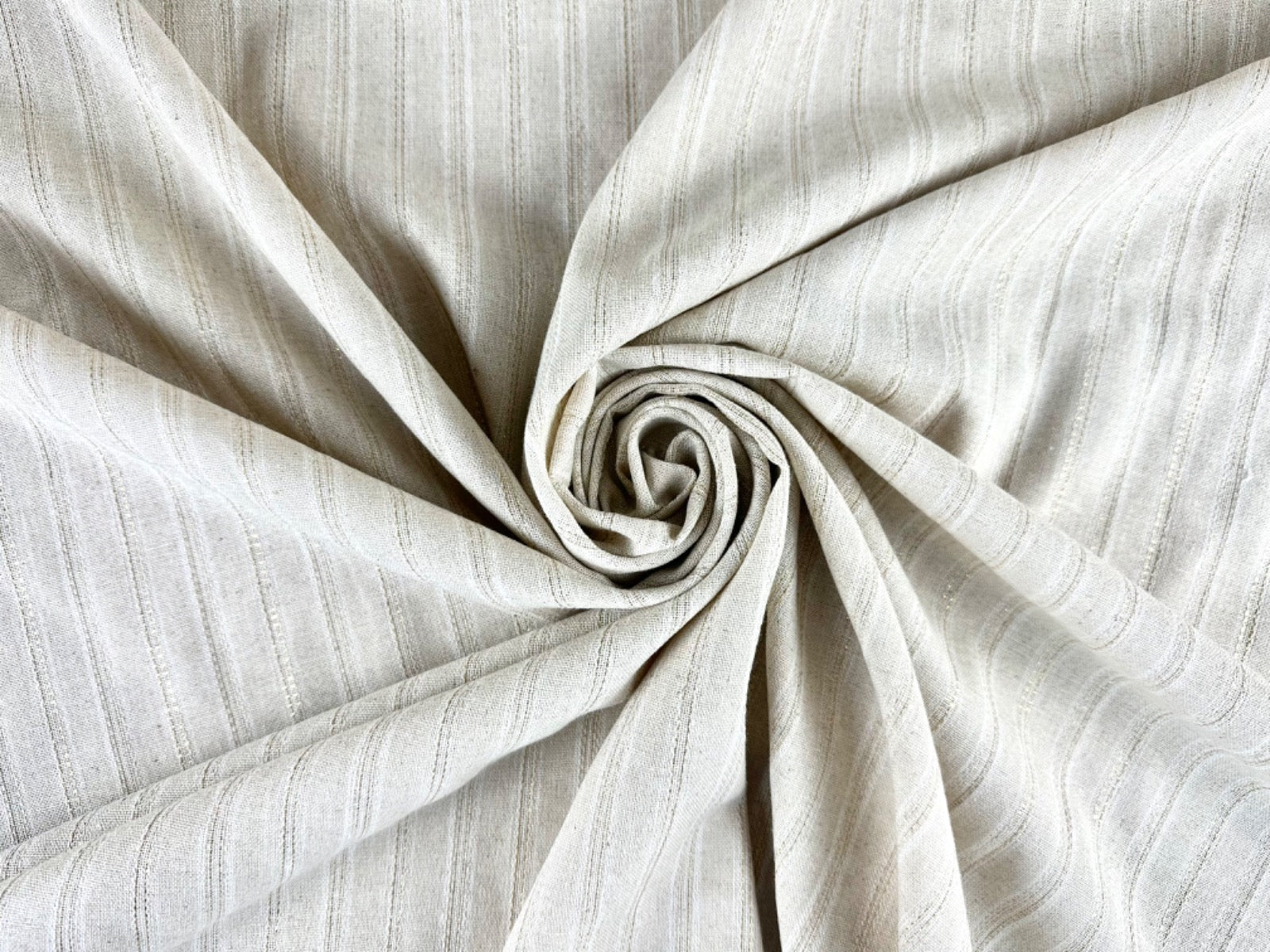 C773 Linen and Lurex Stripe