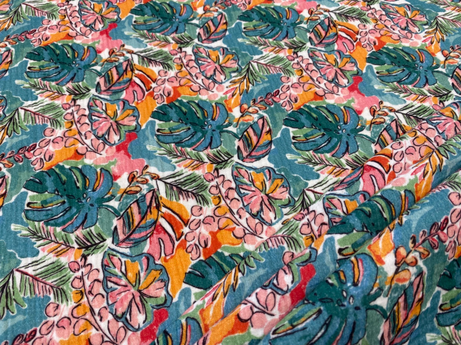 i507 Tropical Palms Double Muslin Multi