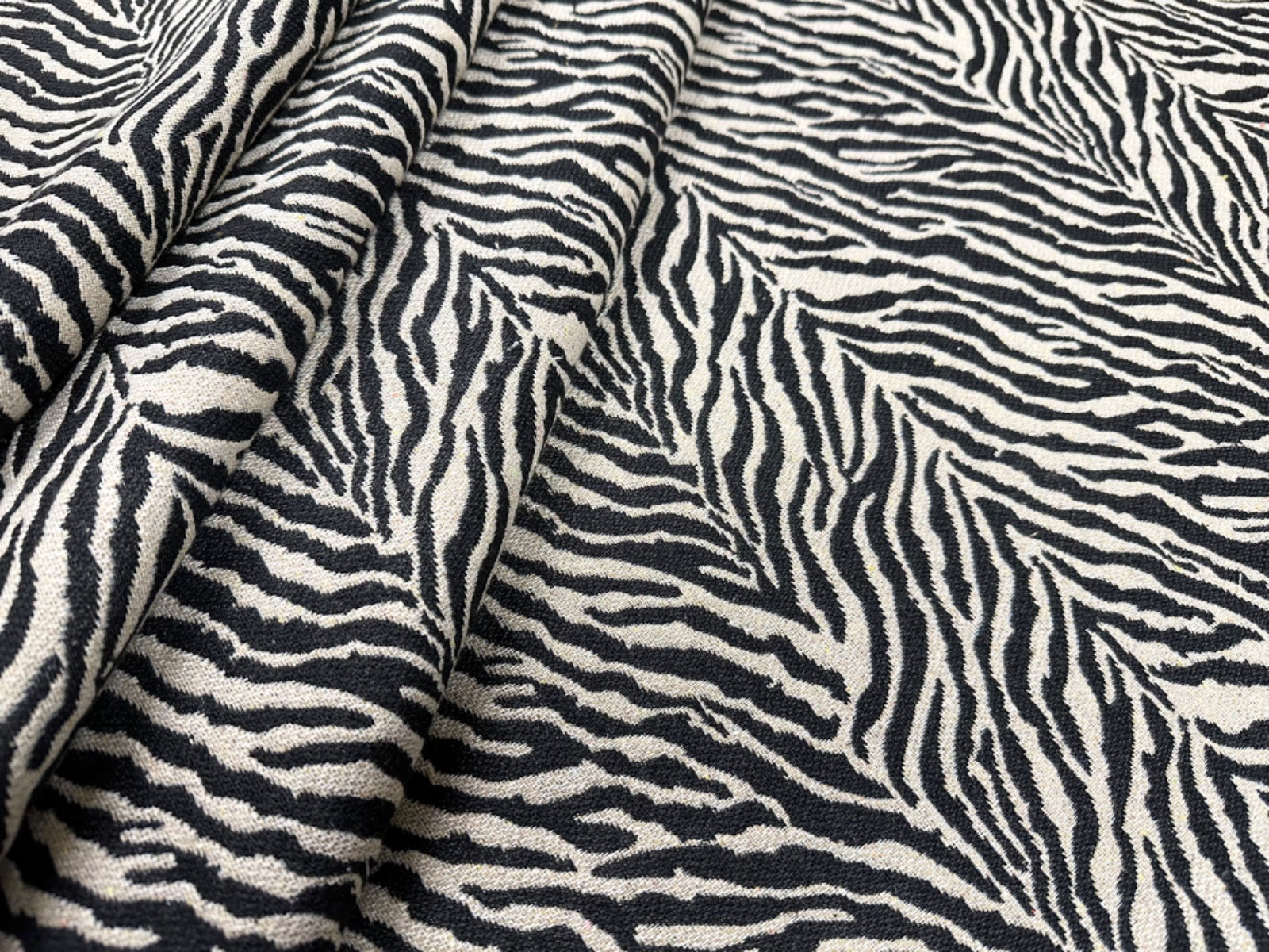 F377 Zebra Tapestry