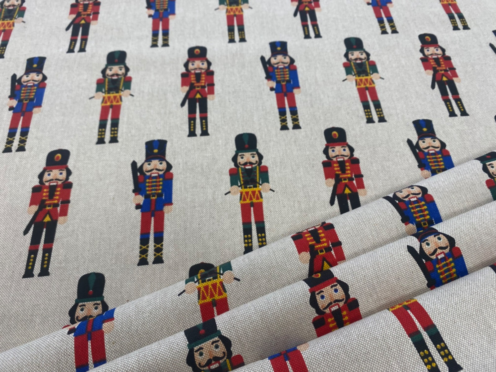 Christmas Nutcracker T352