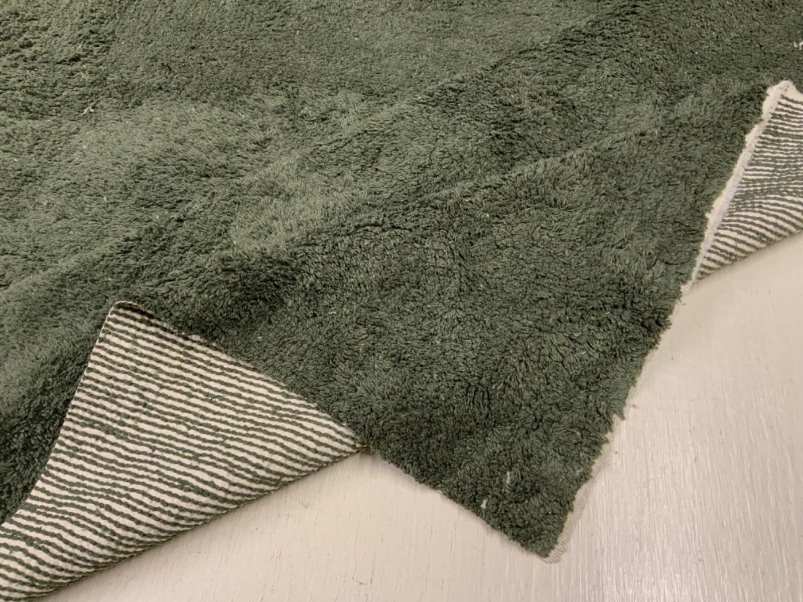 H381 Nepal Green